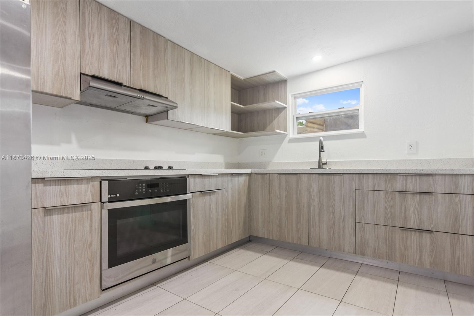 BROADVIEW PARK - Residential