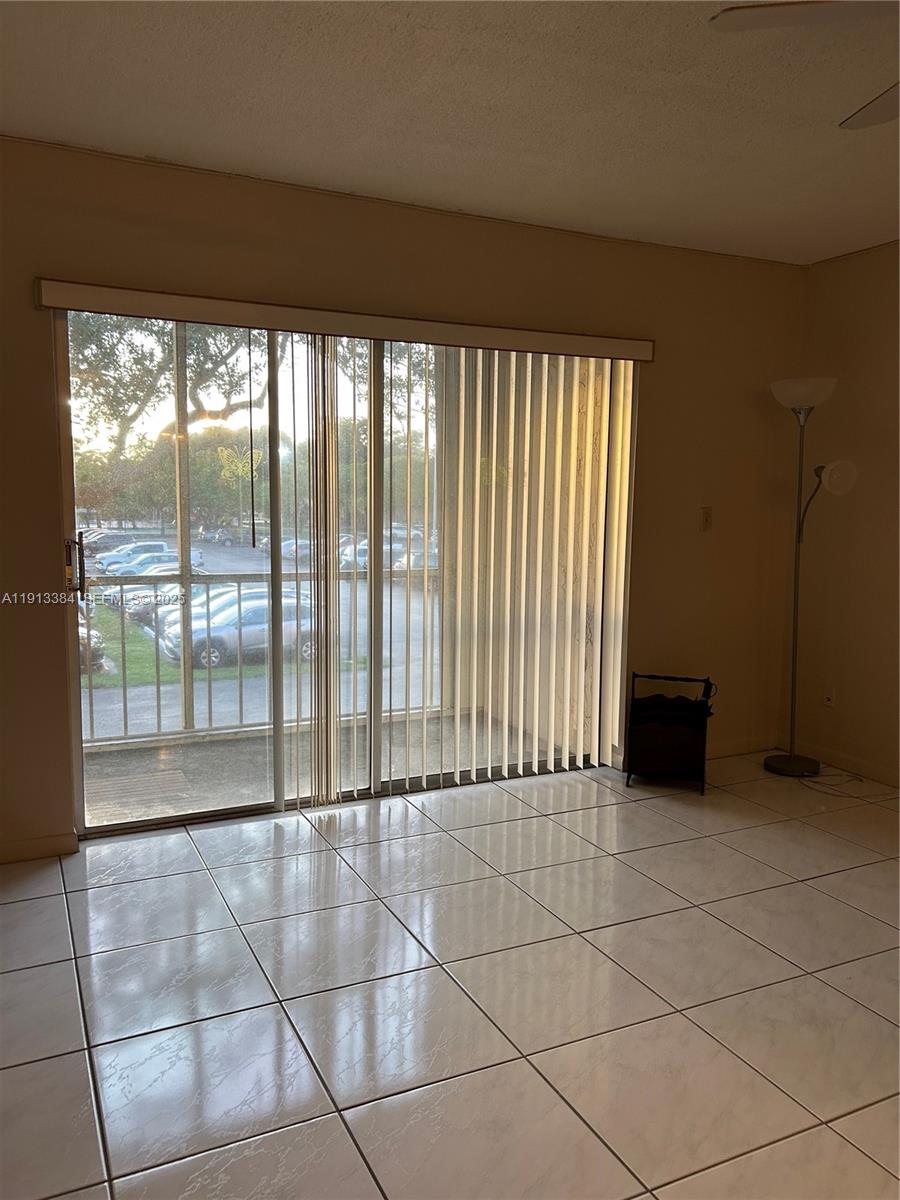 OAKBROOK II CONDO - Residential