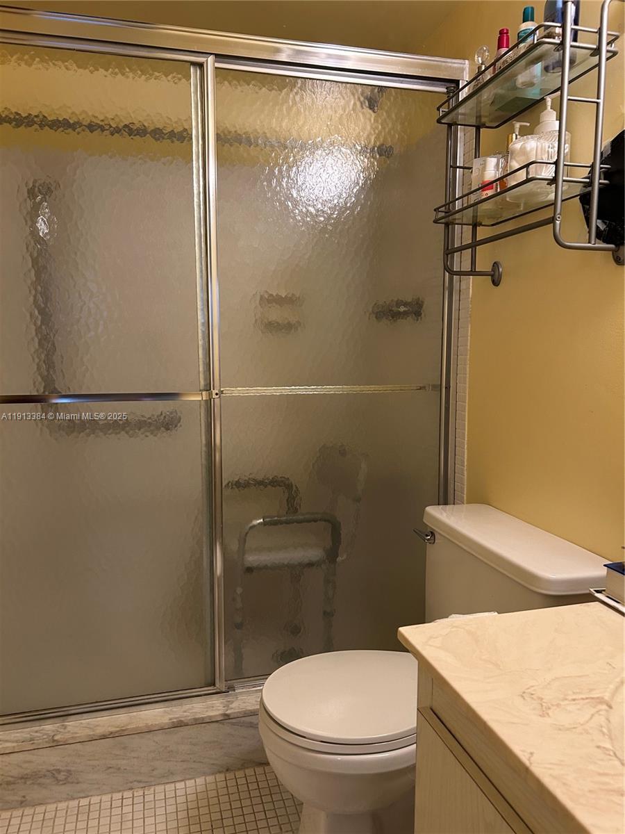 OAKBROOK II CONDO - Residential