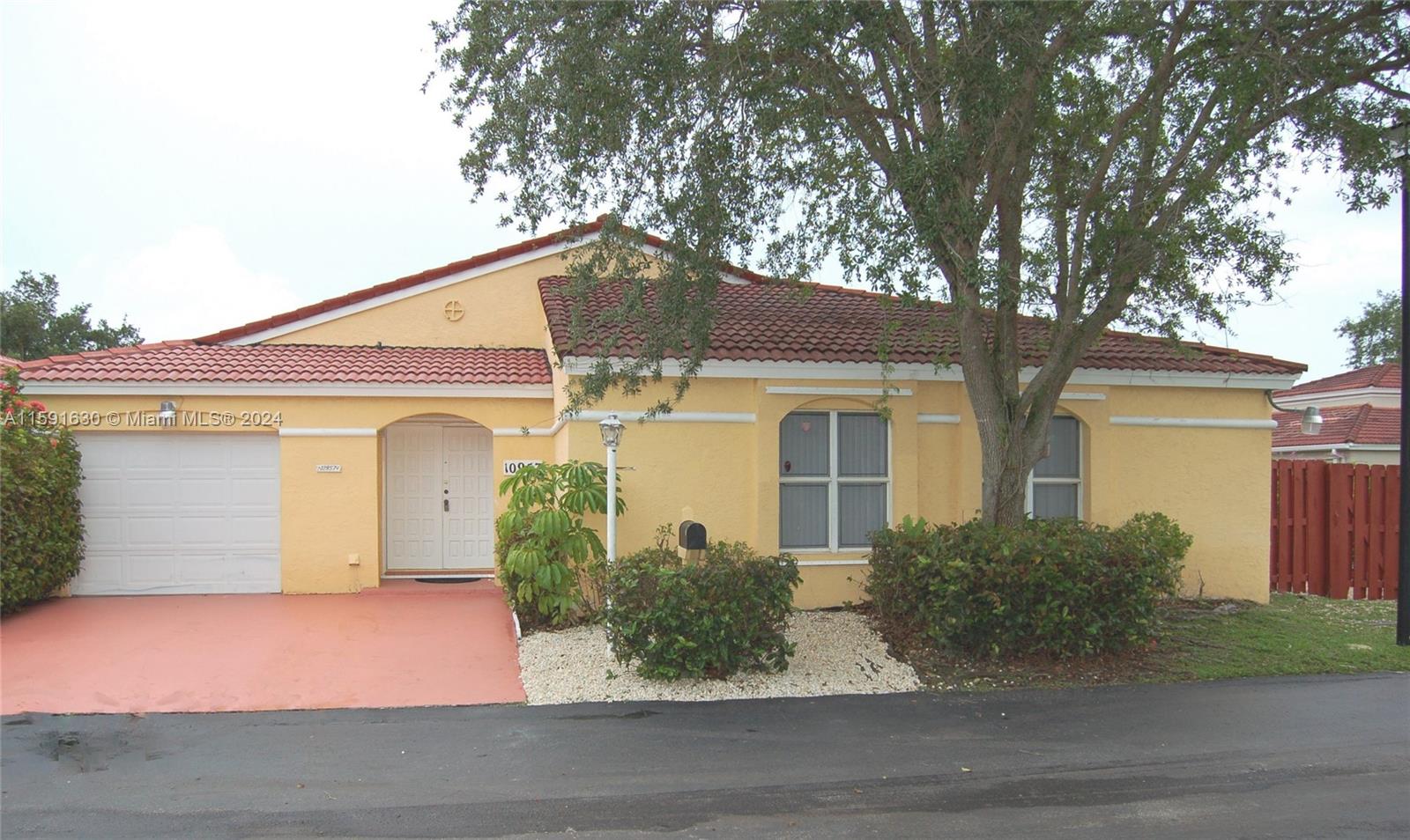 POINCIANA AT SUNSET - Residential Lease