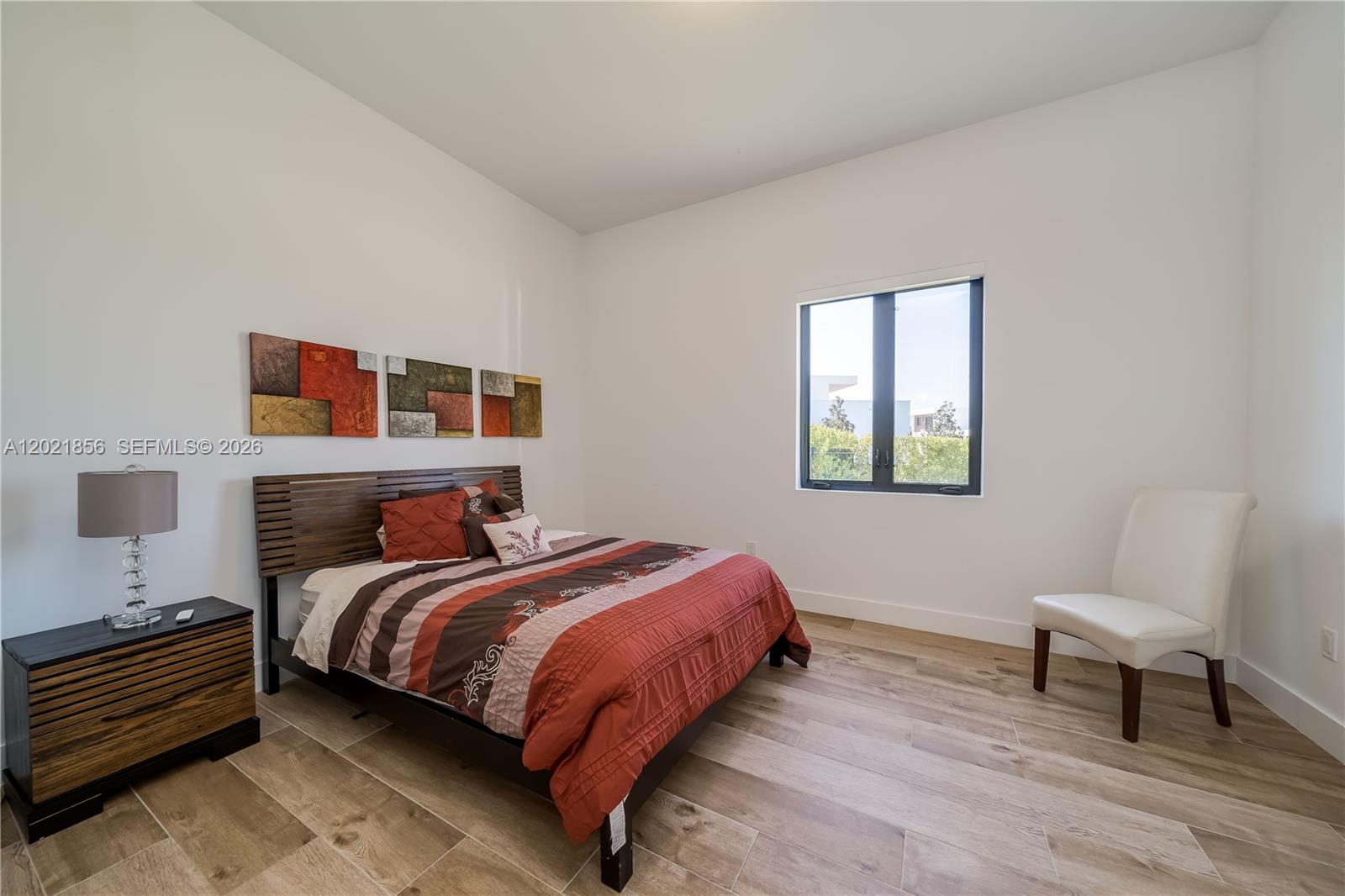 WESTON ESTATES. BOTANIKO - Residential