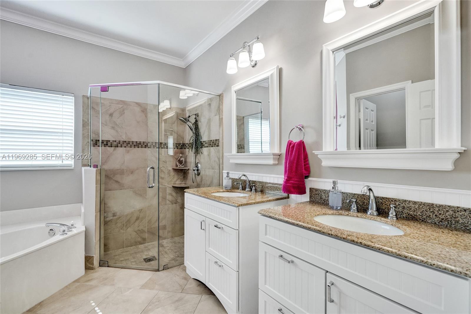 COCOBAY - Residential