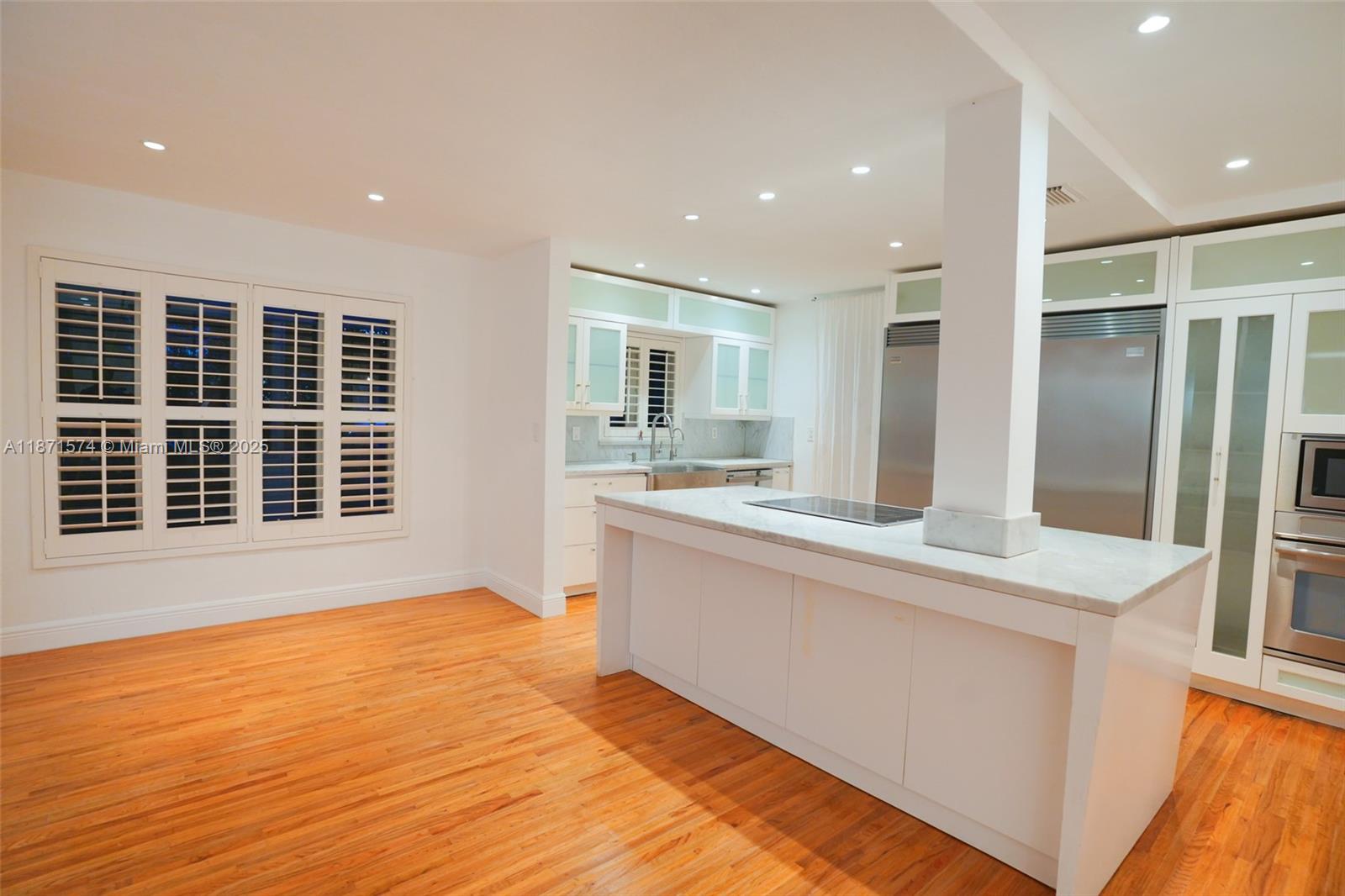 TROPICAL ISLE HOMES SUB 3 - Residential Lease