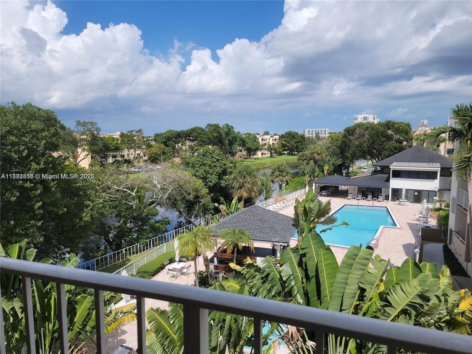 KINGS CREEK SO CONDO - Residential