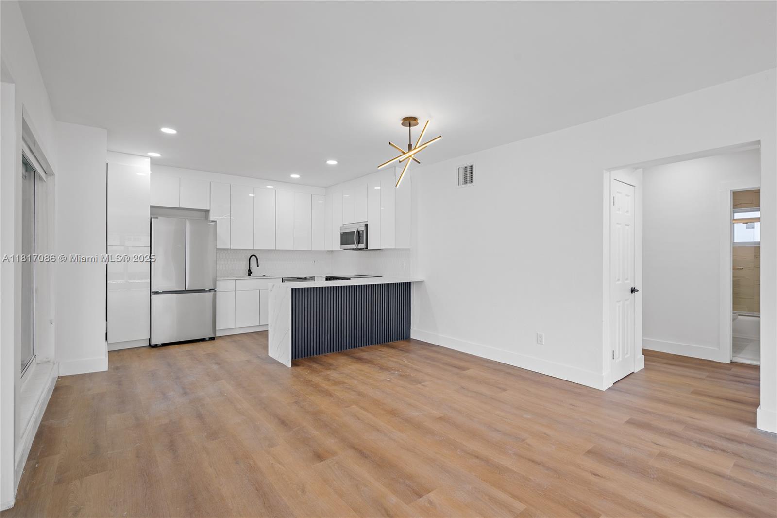 Rental Property at 3661 Ne 170th St 2, North Miami Beach, Miami-Dade County, Florida - Bedrooms: 2 
Bathrooms: 2  - $2,750 MO.