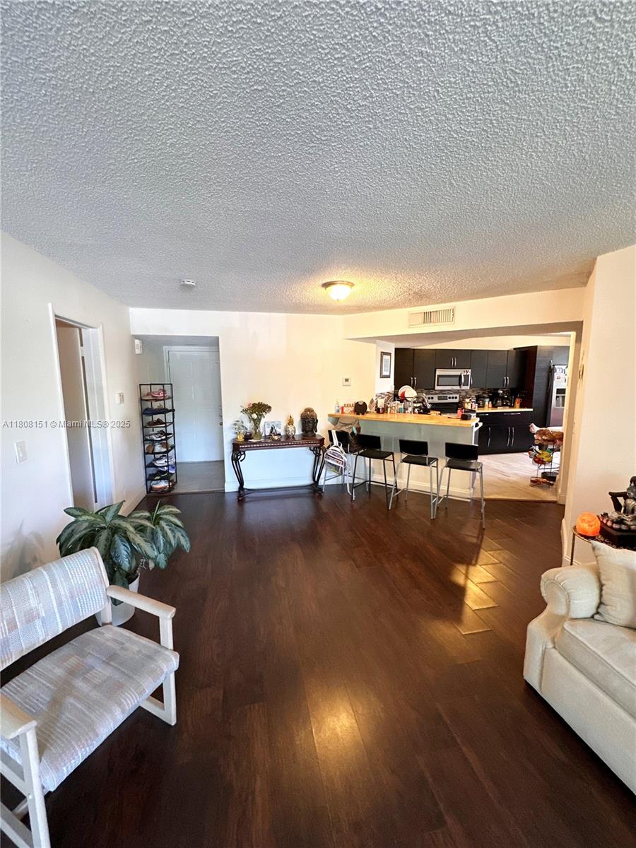 8801 Wiles Rd 202, Coral Springs, Broward County, Florida - 3 Bedrooms  
2 Bathrooms - 