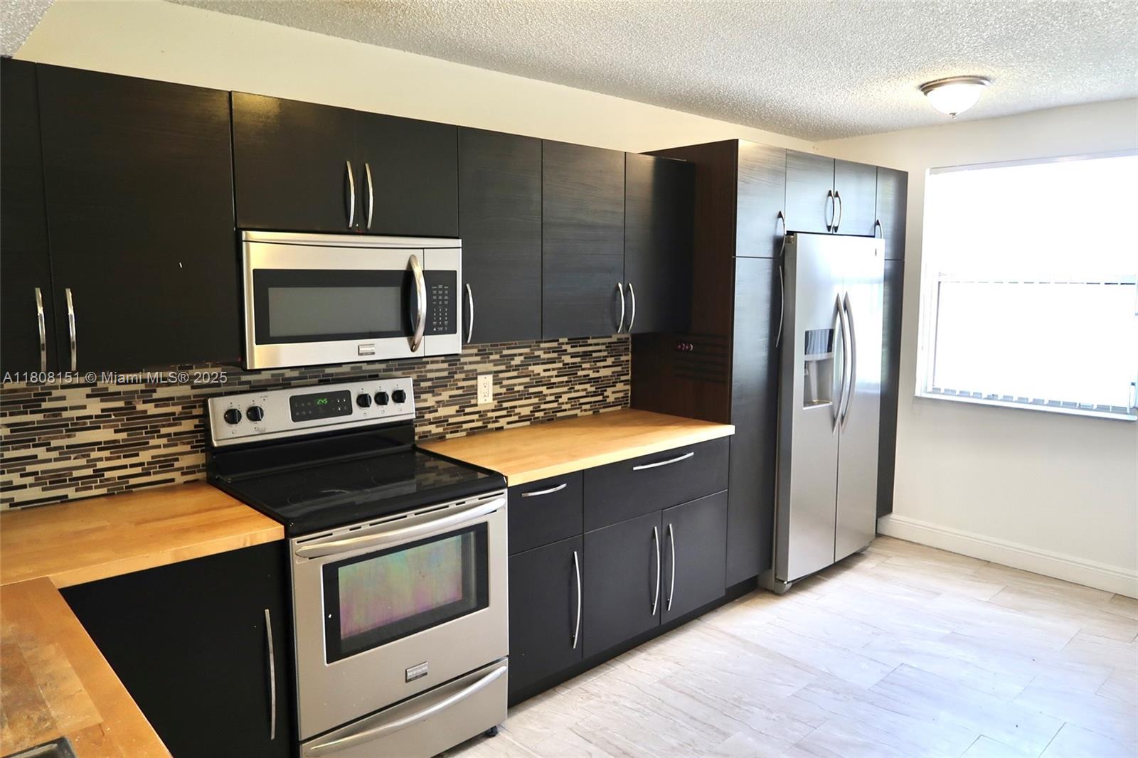 Rental Property at 8801 Wiles Rd 202, Coral Springs, Broward County, Florida - Bedrooms: 3 
Bathrooms: 2  - $2,650 MO.