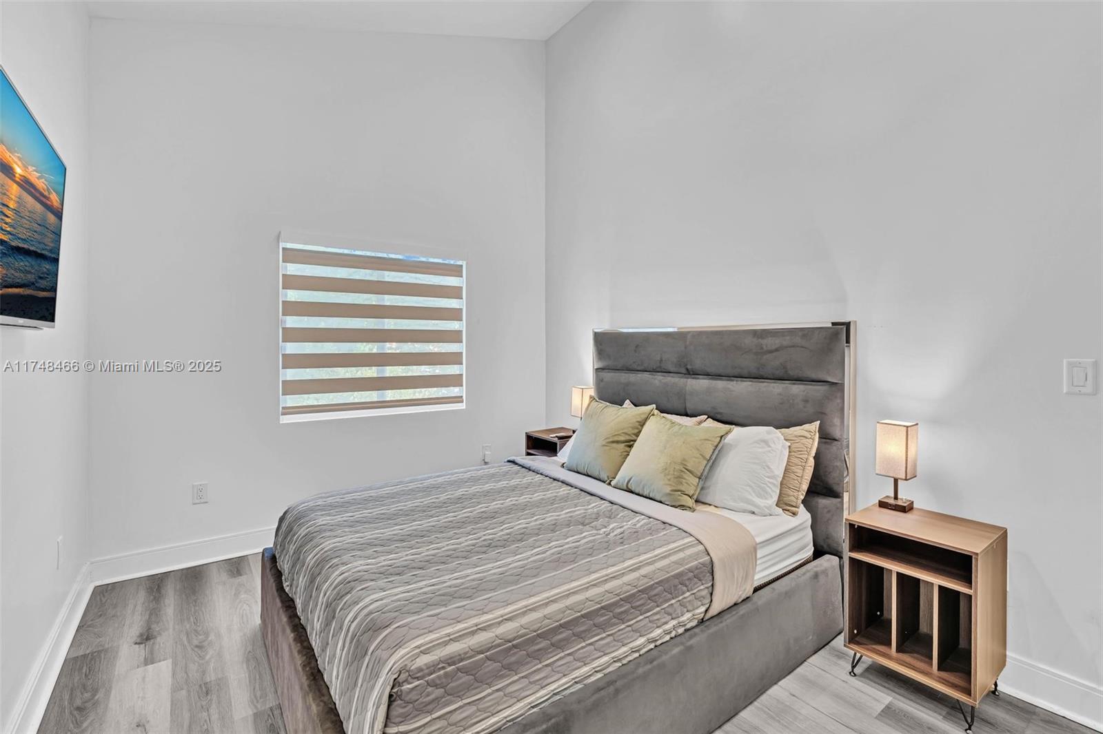 SNUG HARBOR - Residential