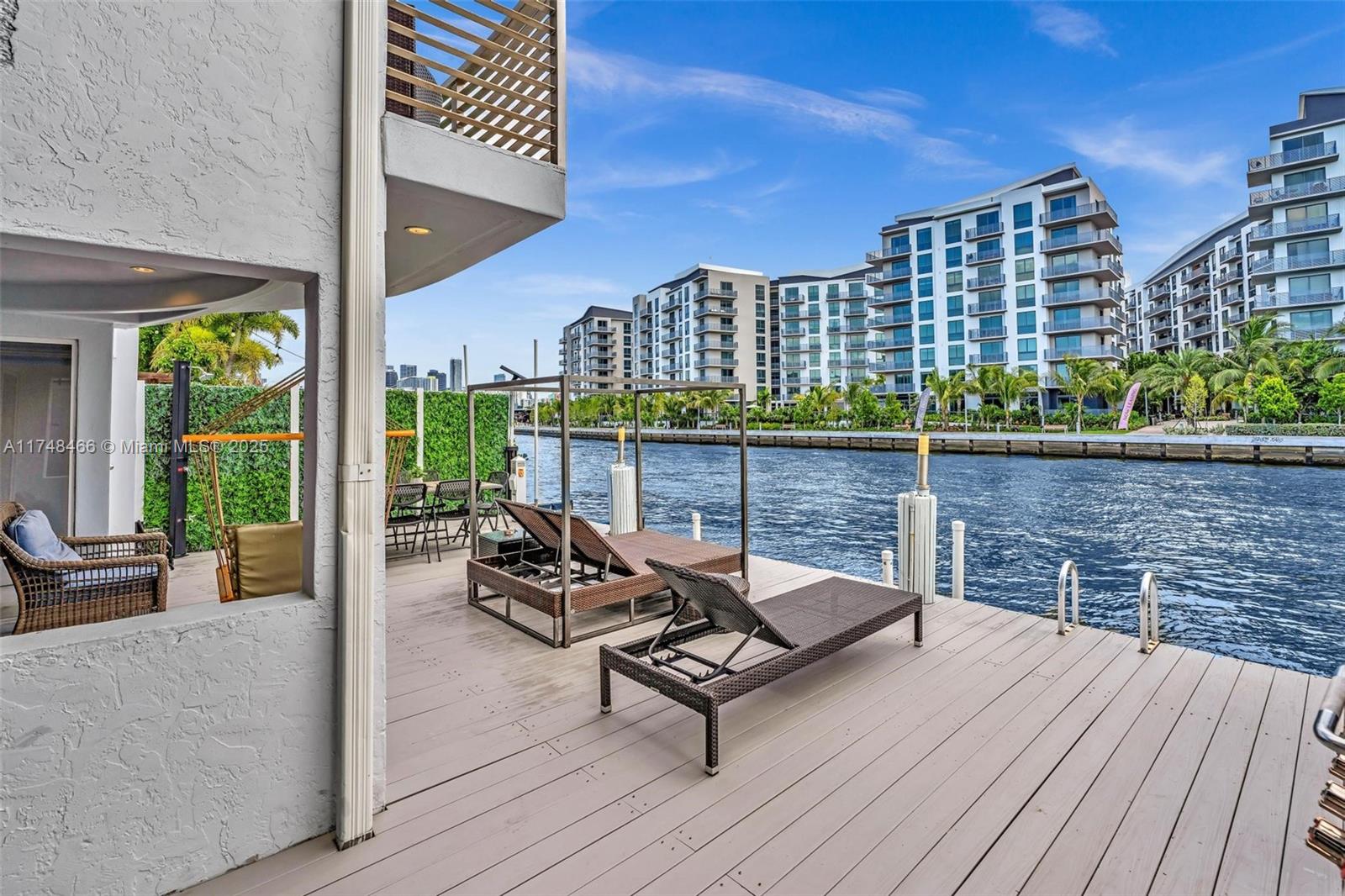 SNUG HARBOR - Residential