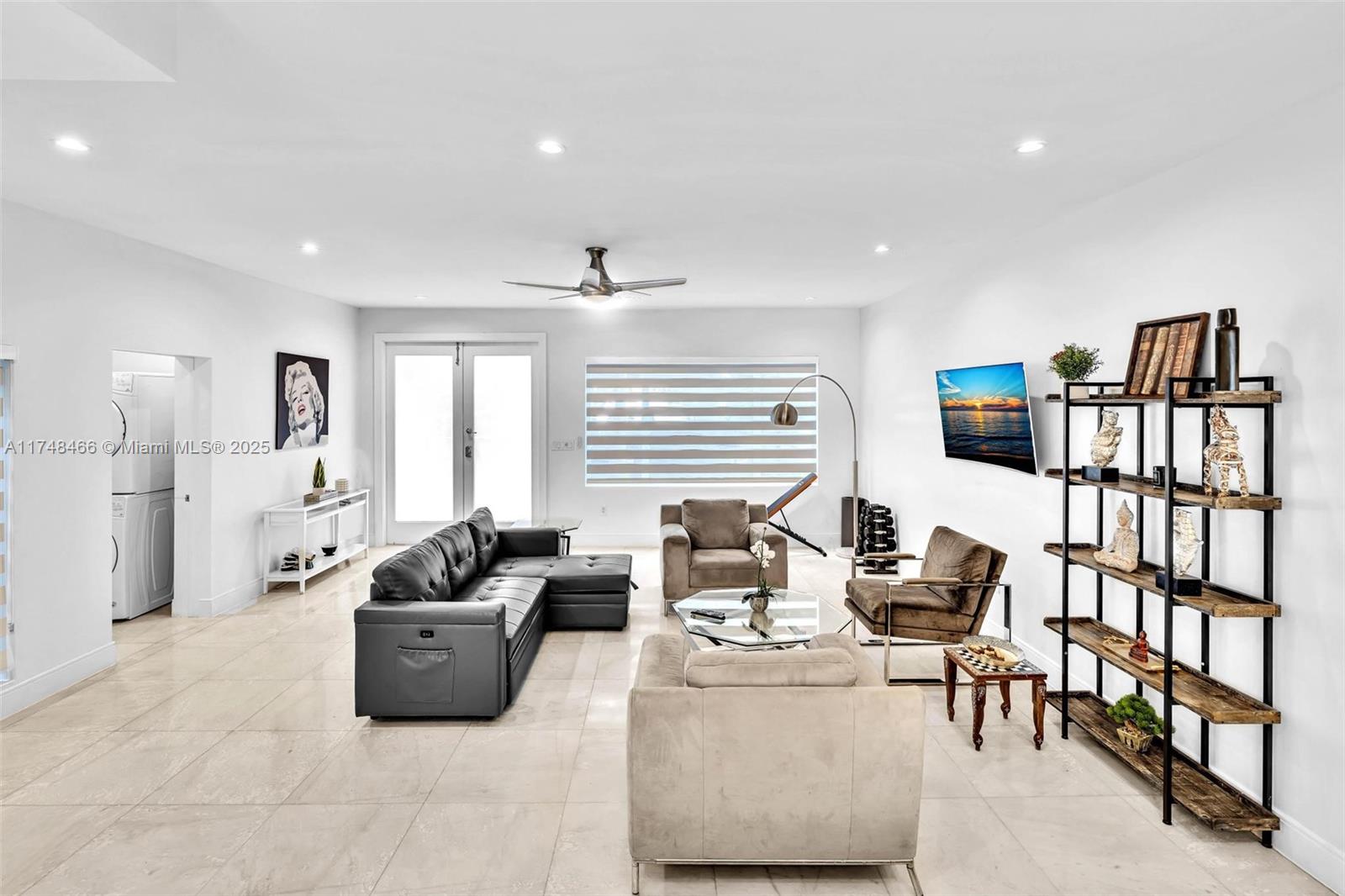 SNUG HARBOR - Residential