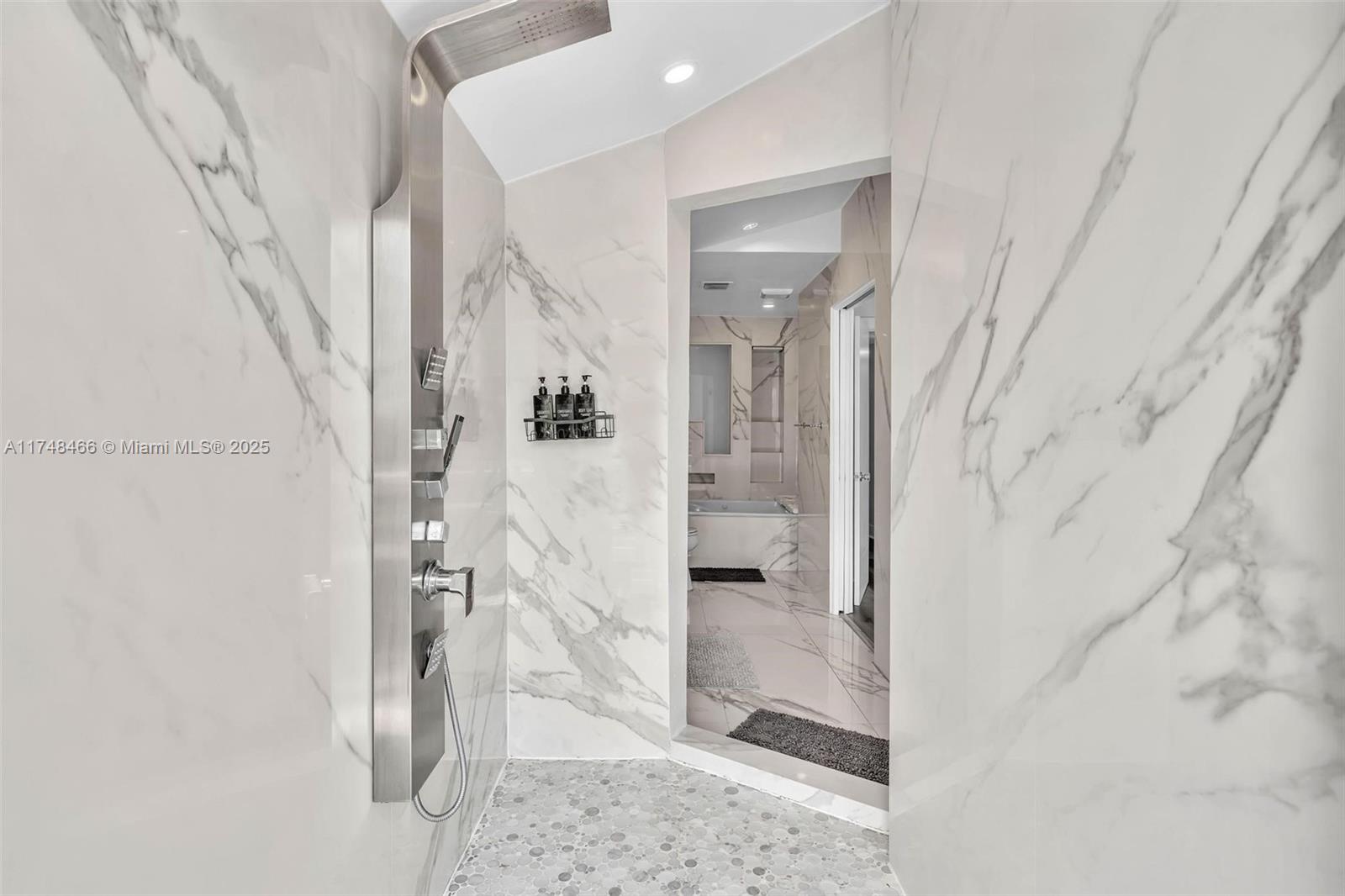 SNUG HARBOR - Residential