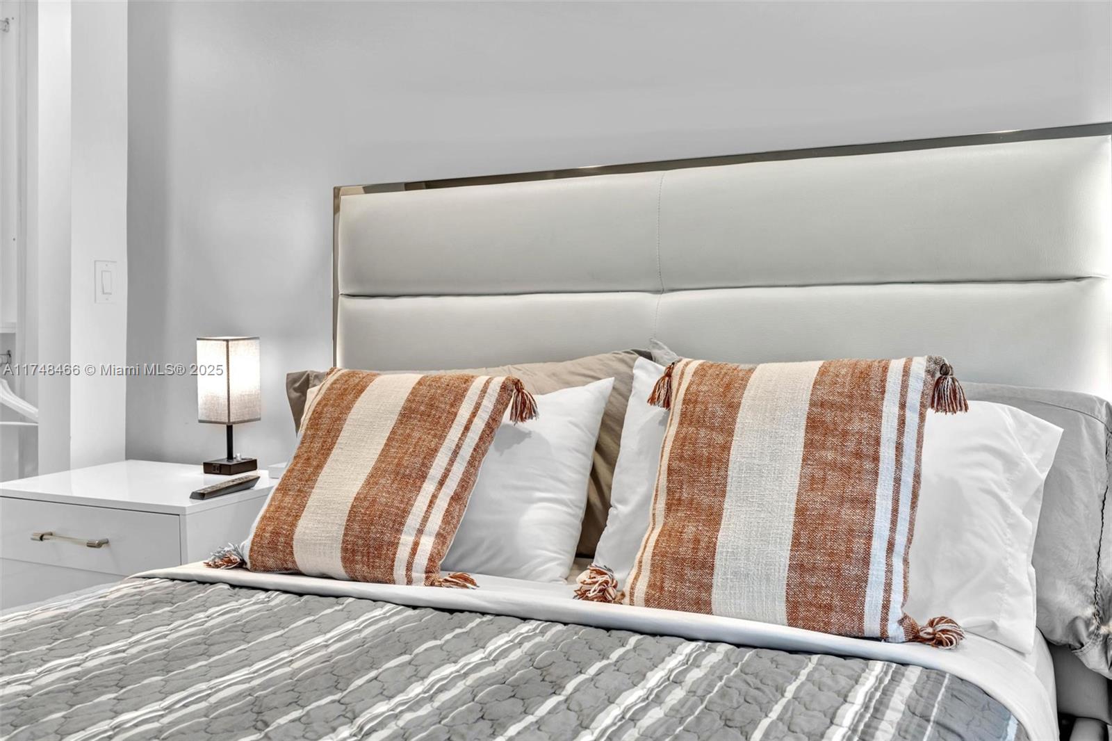 SNUG HARBOR - Residential