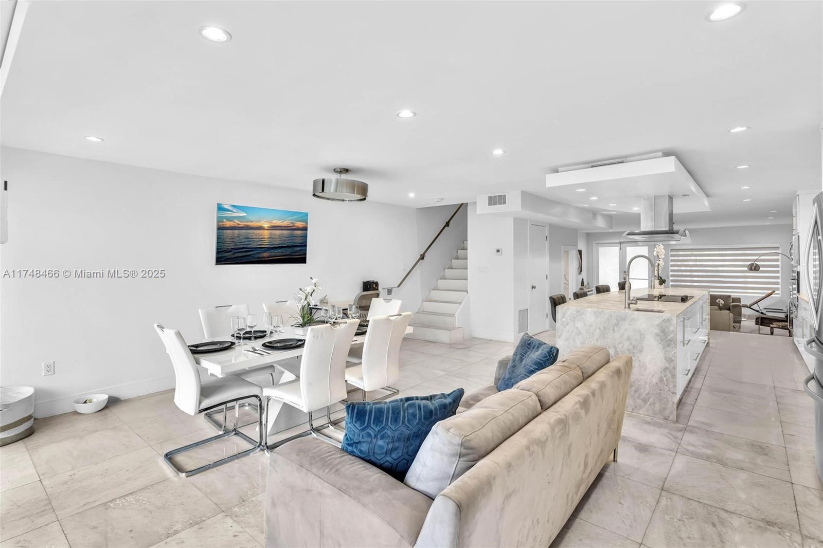 SNUG HARBOR - Residential