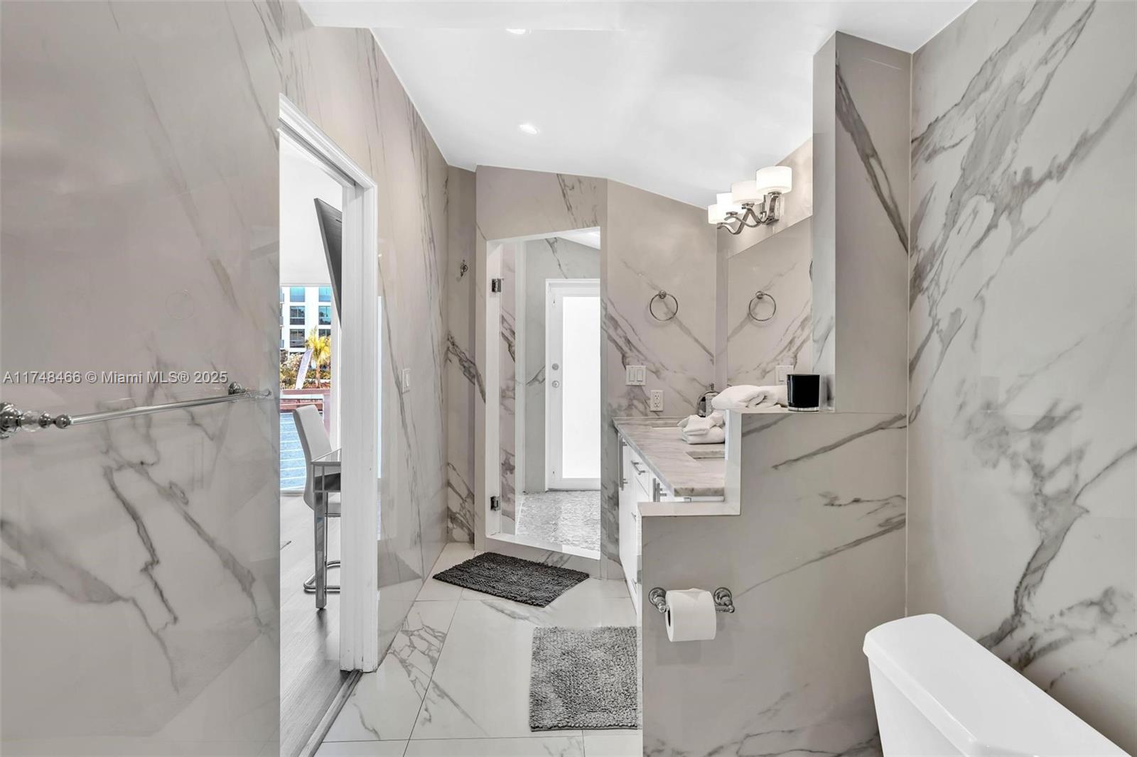 SNUG HARBOR - Residential