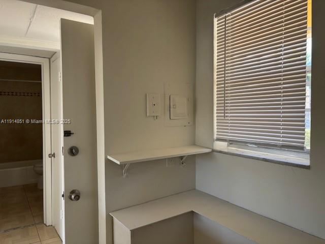 BISCAYNE LAKE GARDENS - Residential Lease