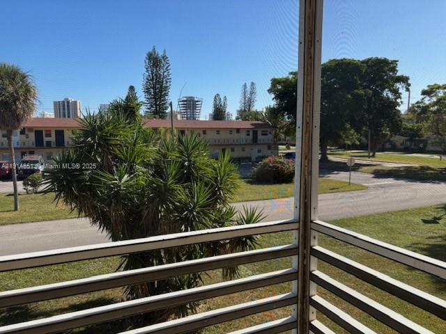 BISCAYNE LAKE GARDENS - Residential Lease