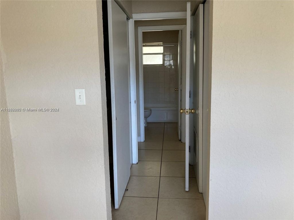 Photo of 4831 9 DR #4831, Plantation, FL 33317 (MLS # A11689282)