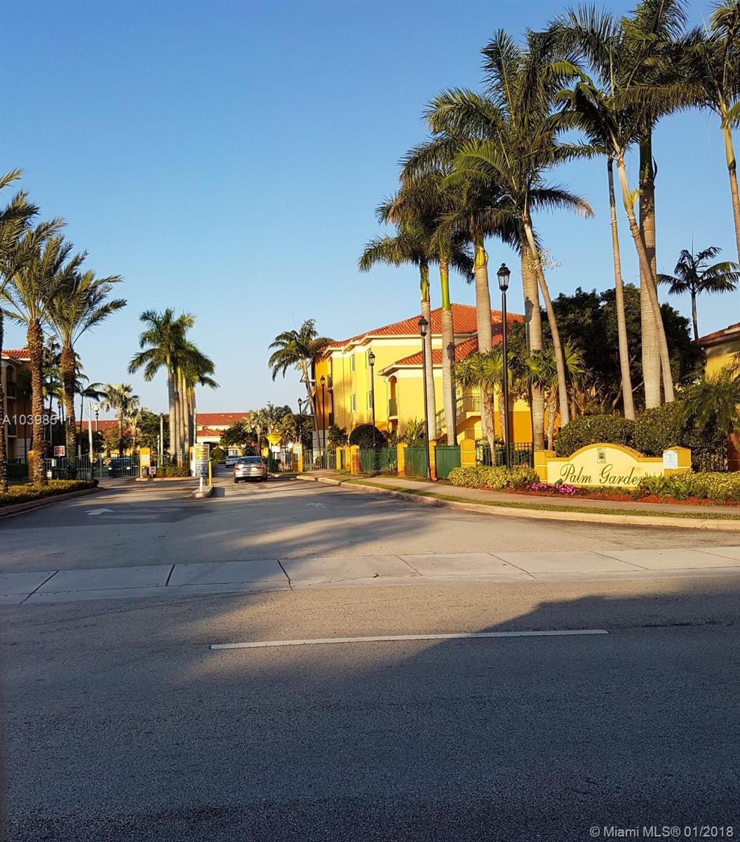 COMFORTABLE CONDO WITH SOCIAL AREAS SWIMMING POOL, GYM, 2 BEDROOMS, 2 BATHROOMS, KITCHEN, DINING ROOM AND BALCONY NEAR THE TURNPIKE AVAILABLE FROM JANUARY 16 2018.