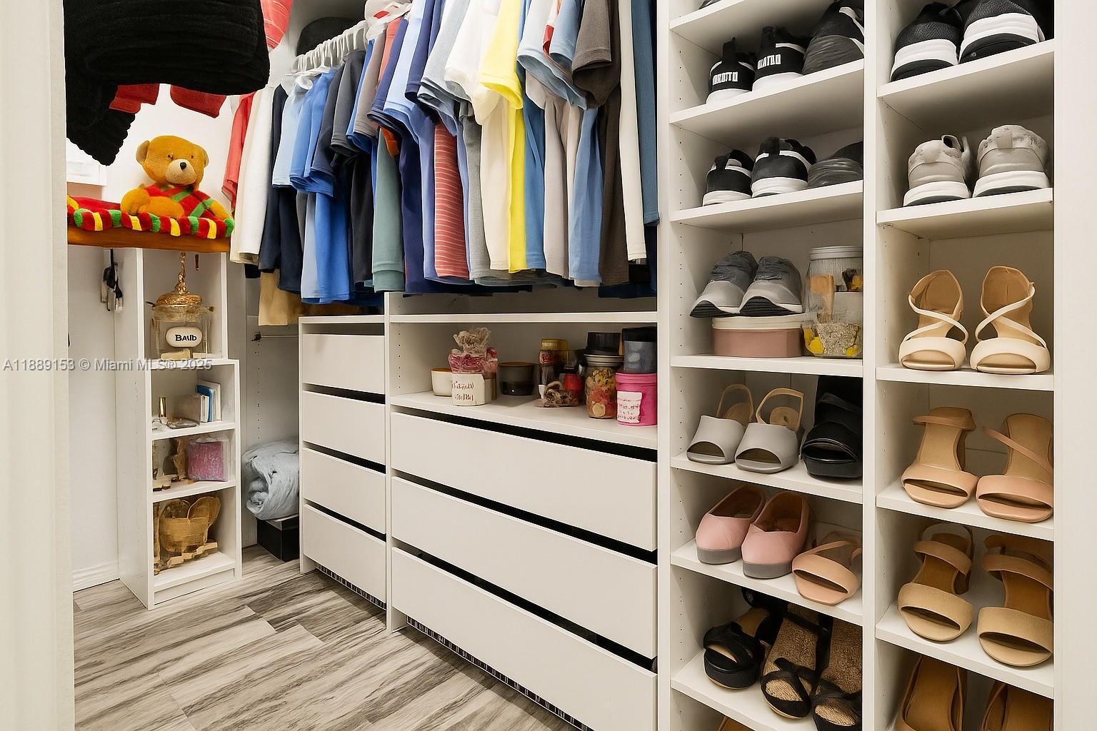 SILVER PALM EAST SEC FOUR - Residential