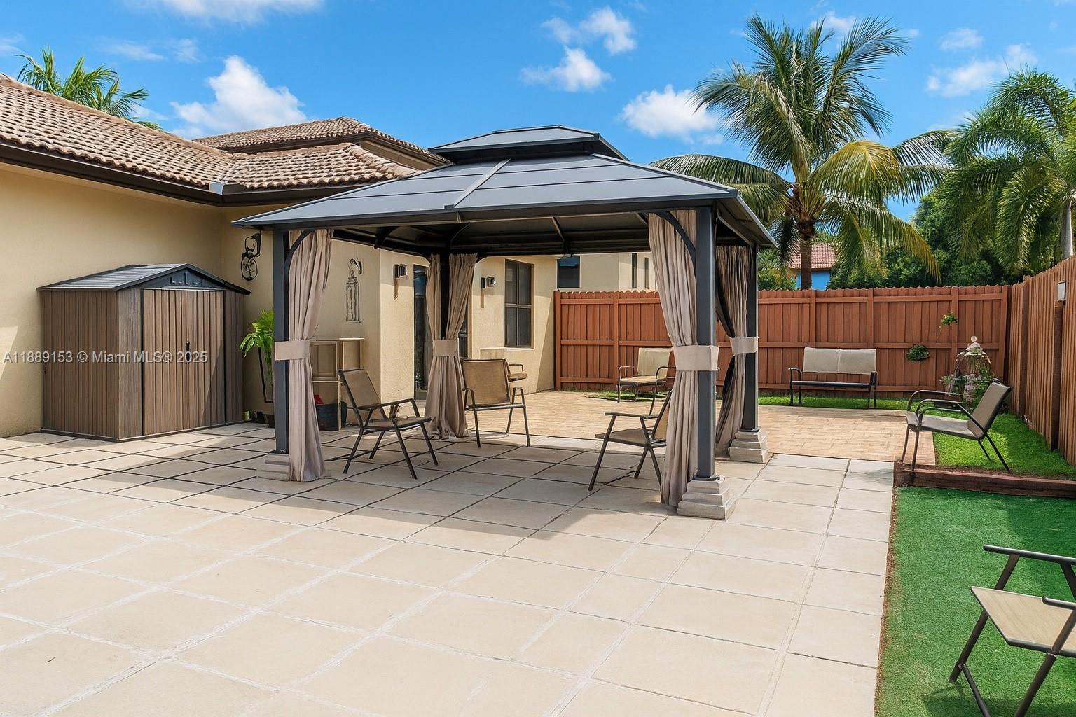 SILVER PALM EAST SEC FOUR - Residential