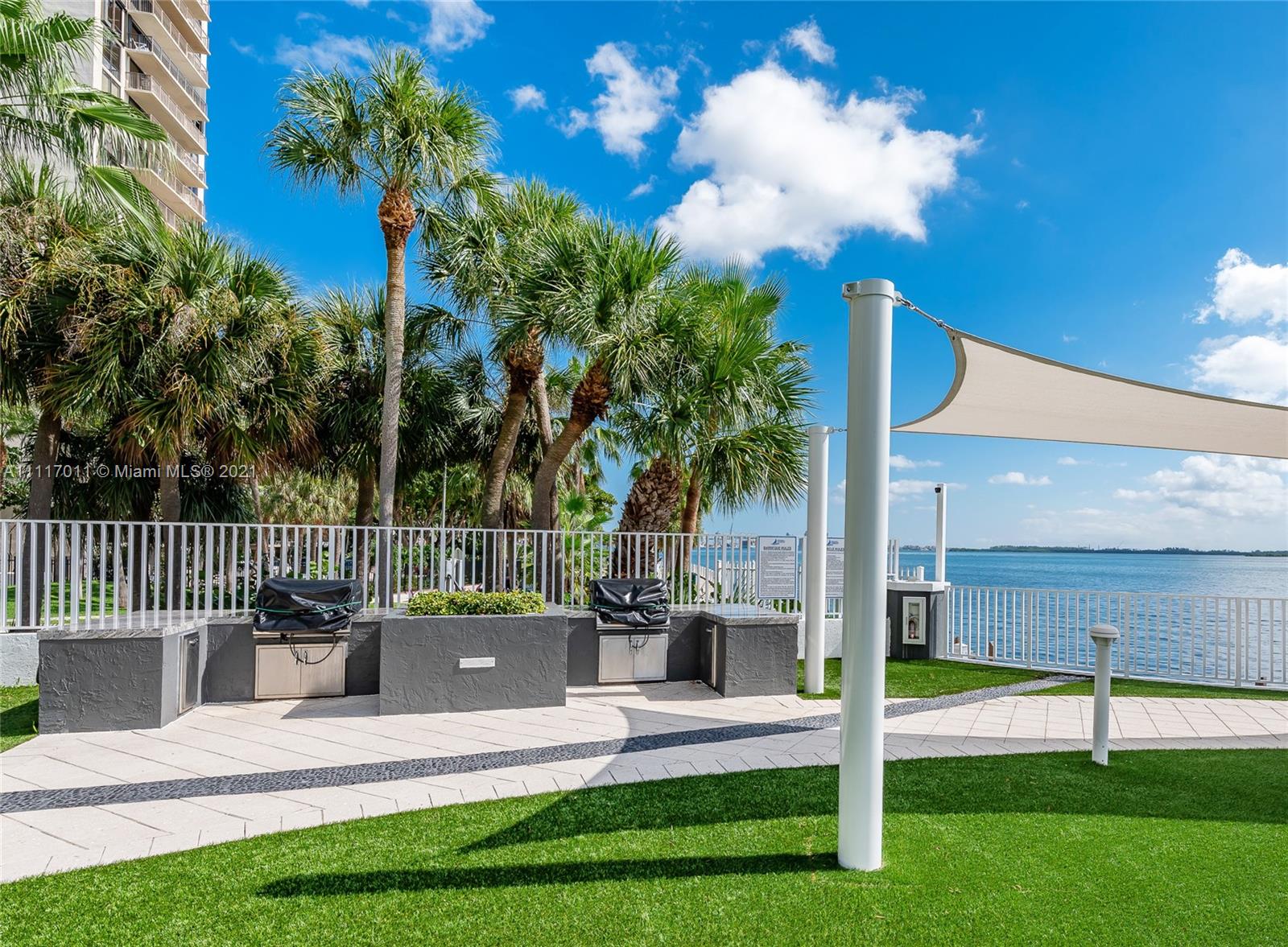 BRICKELL HARBOUR CONDO - Residential Lease