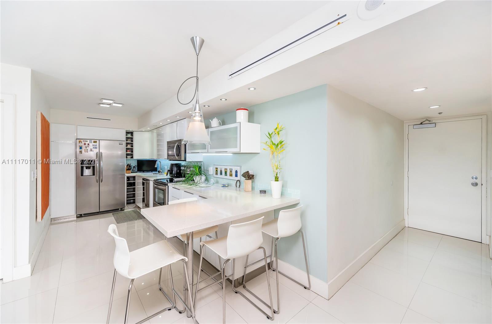 BRICKELL HARBOUR CONDO - Residential Lease