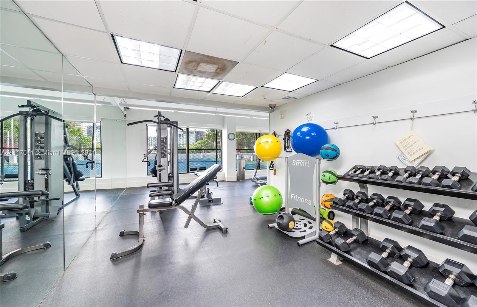 BRICKELL HARBOUR CONDO - Residential Lease