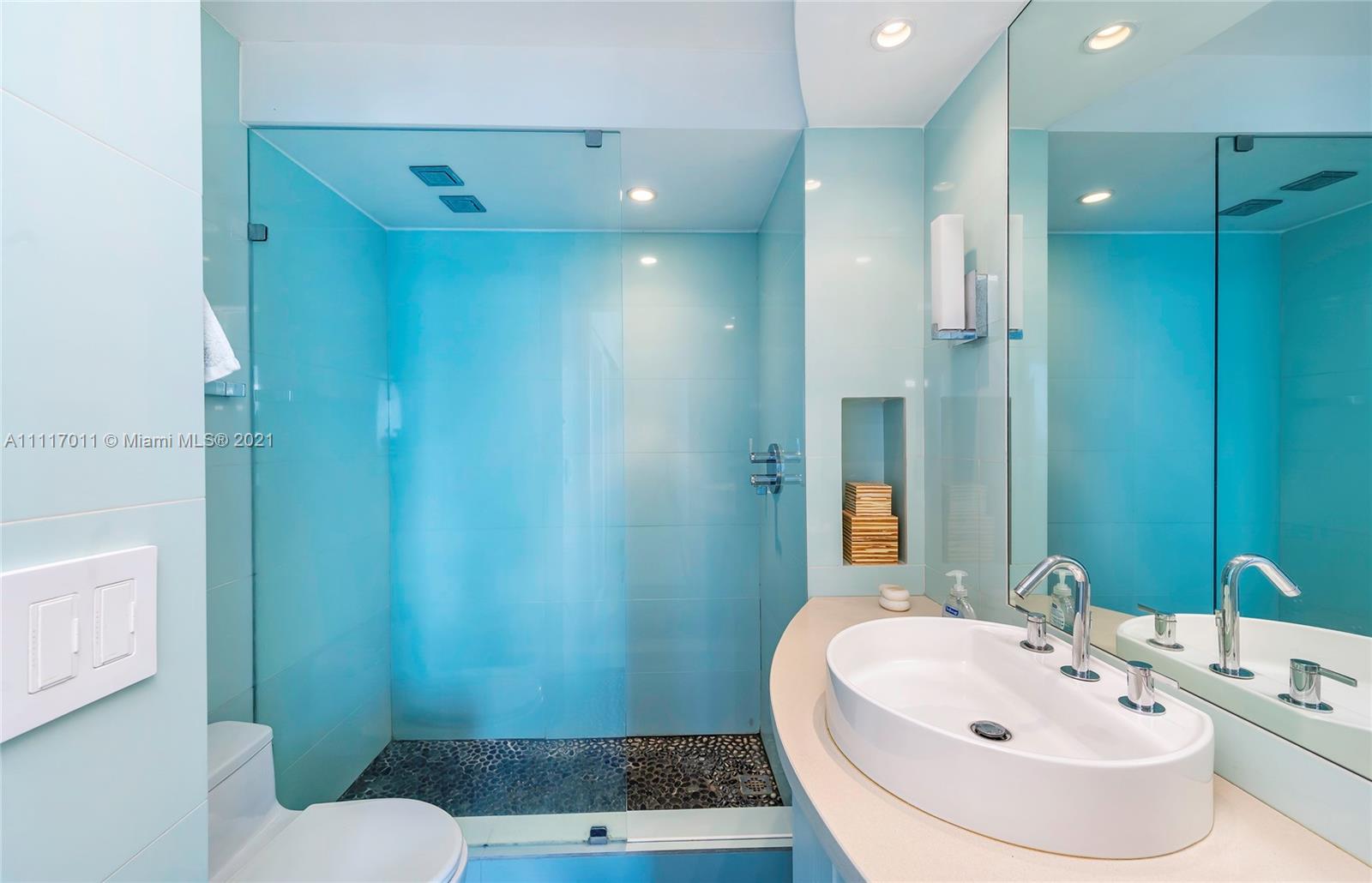 BRICKELL HARBOUR CONDO - Residential Lease