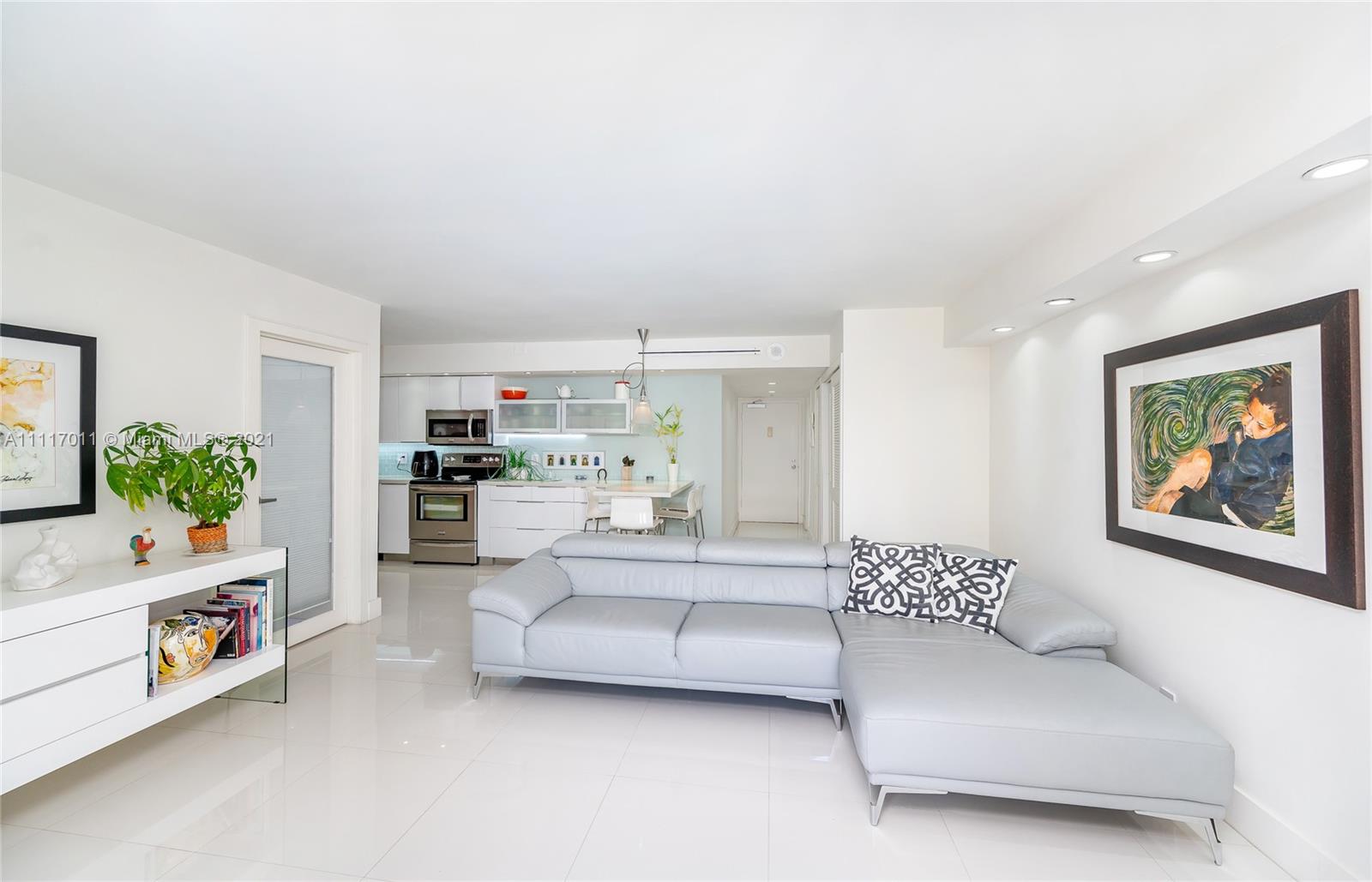 BRICKELL HARBOUR CONDO - Residential Lease