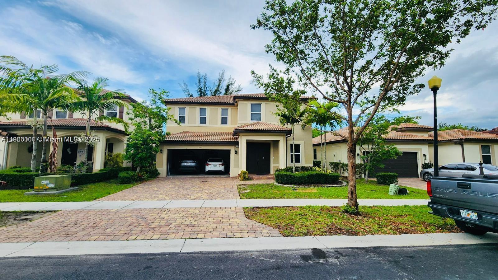 VENTANAS AT HOMESTEAD - Residential Lease