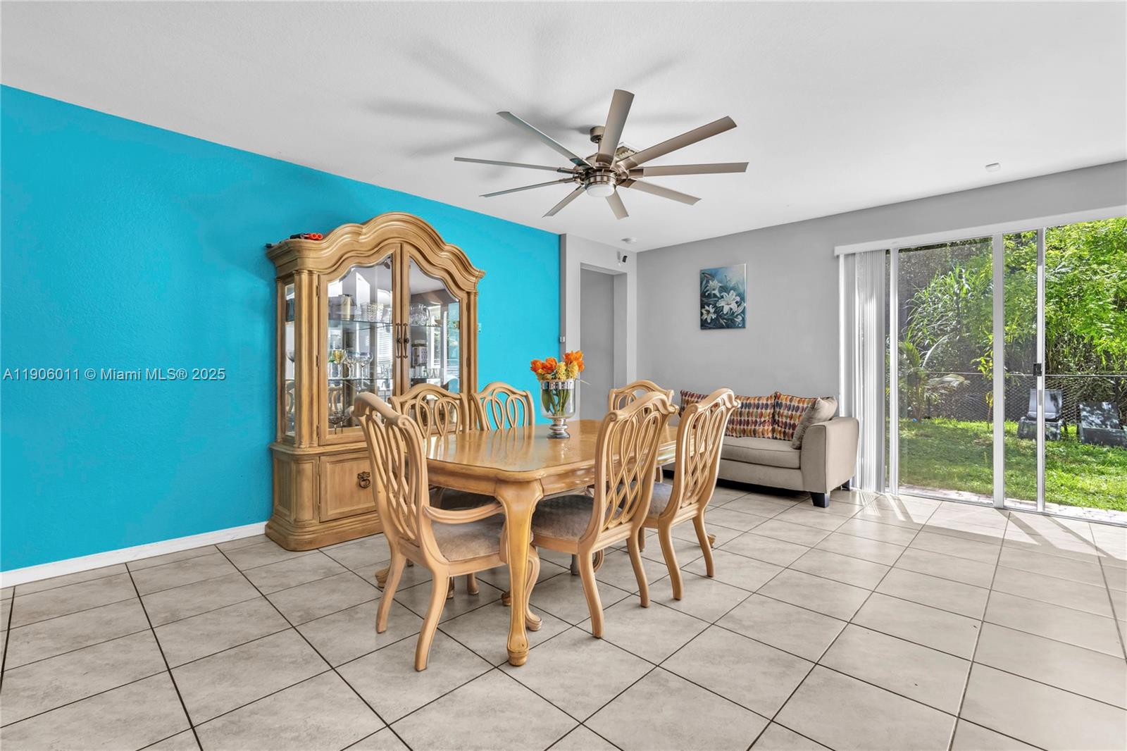 VENTANAS AT HOMESTEAD - Residential Lease