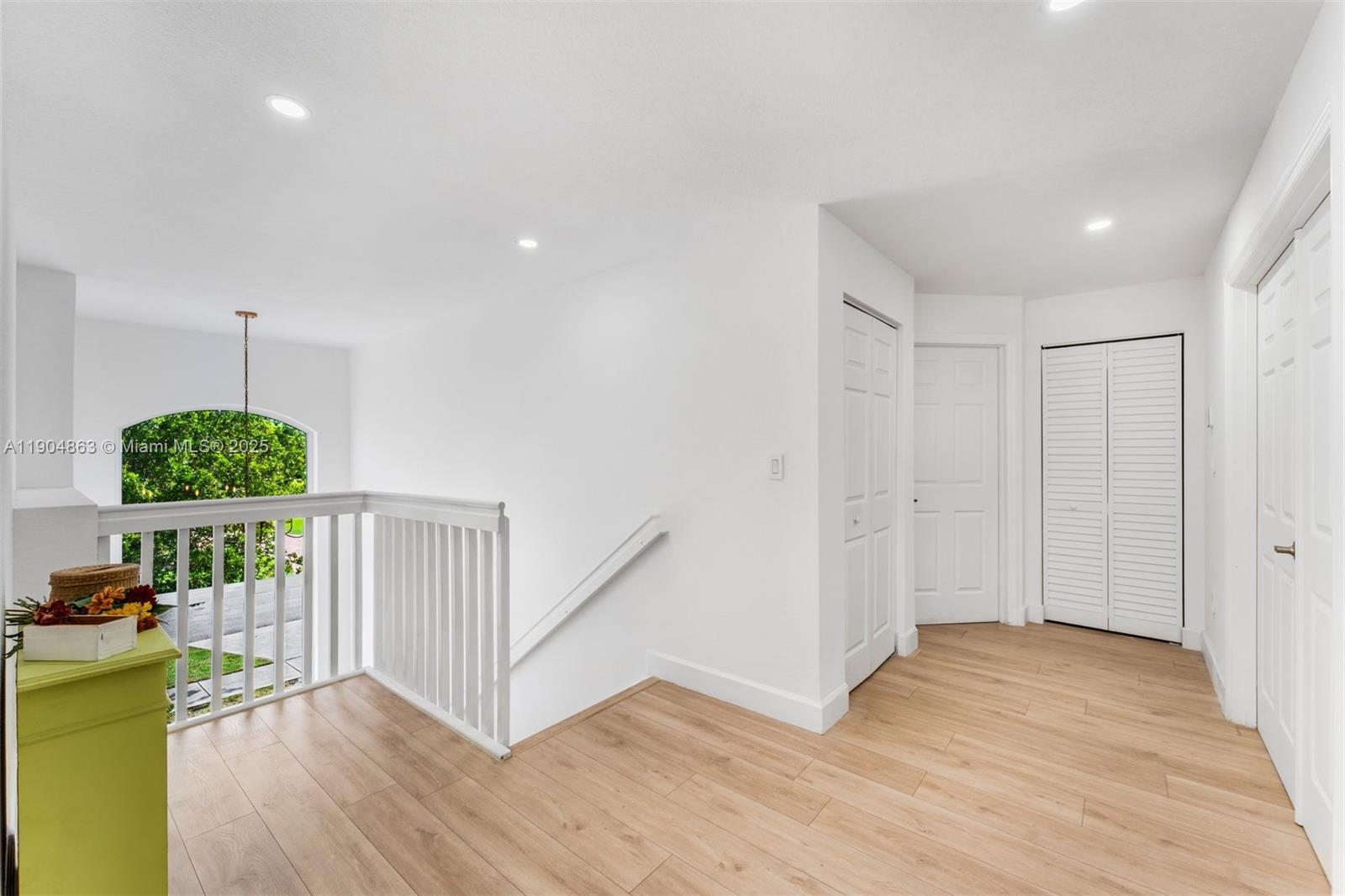 VICTORIA BAY ESTATES - Residential