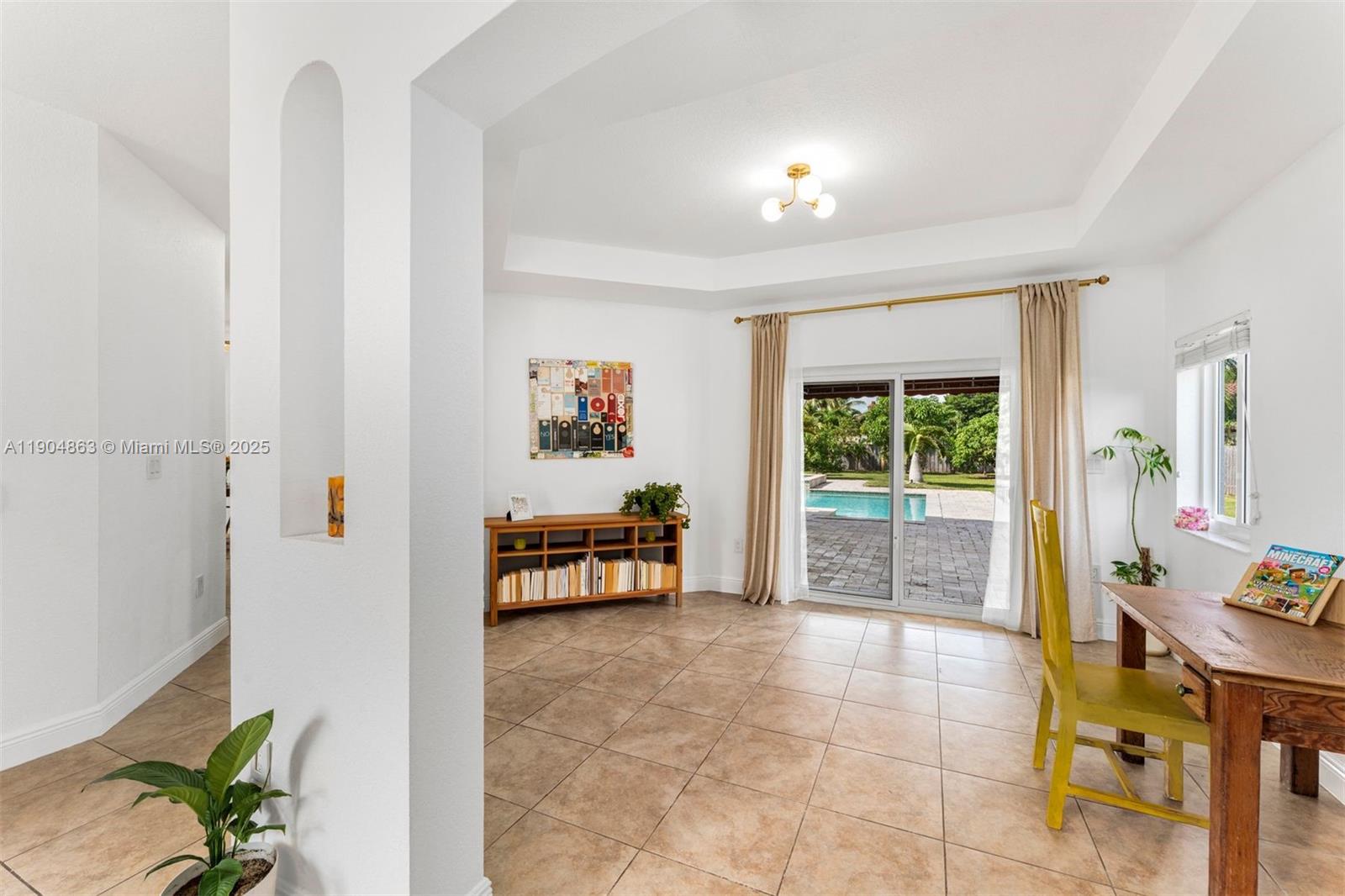 VICTORIA BAY ESTATES - Residential