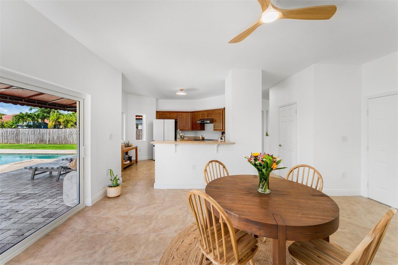 VICTORIA BAY ESTATES - Residential