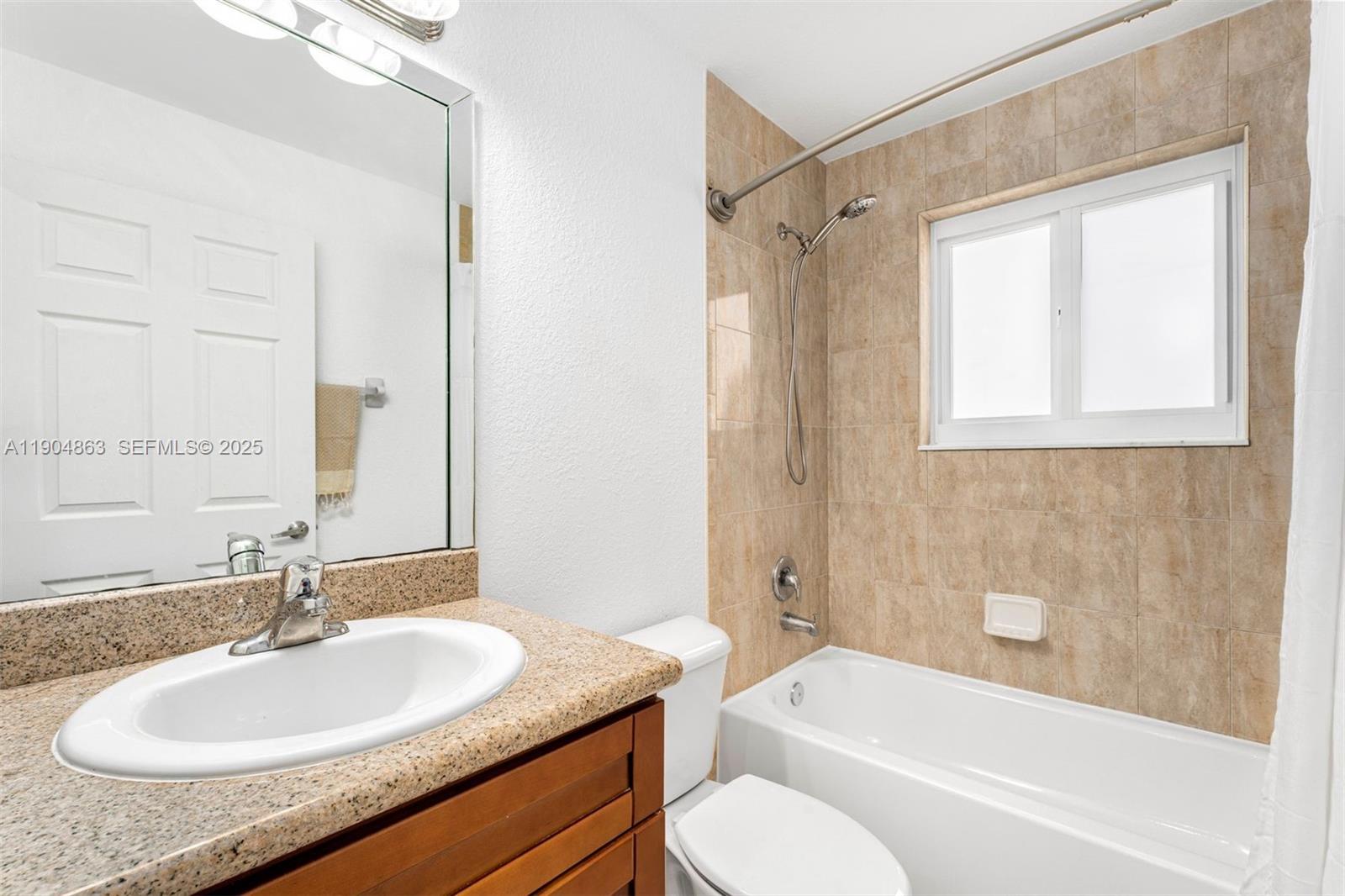 VICTORIA BAY ESTATES - Residential