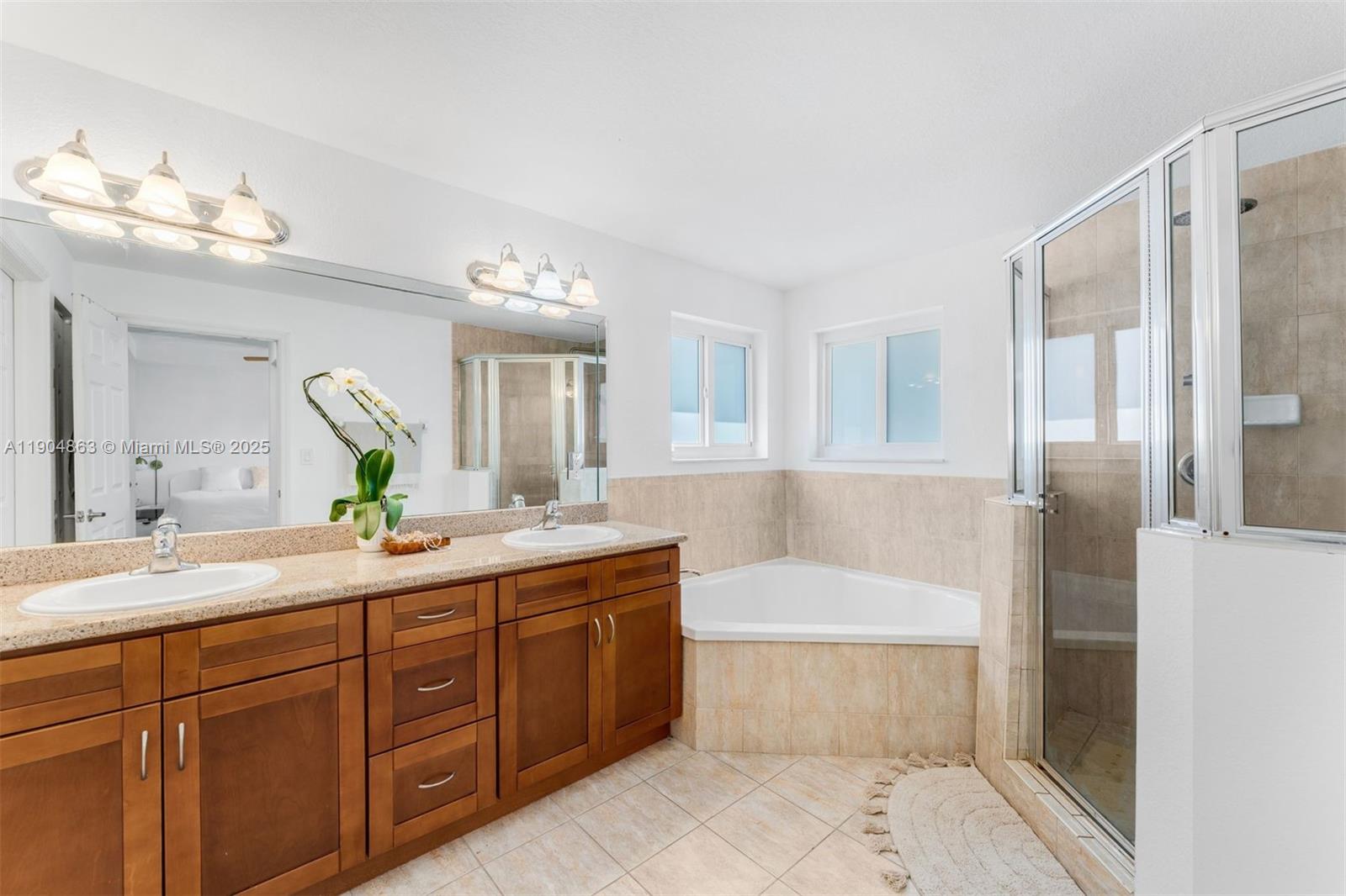 VICTORIA BAY ESTATES - Residential