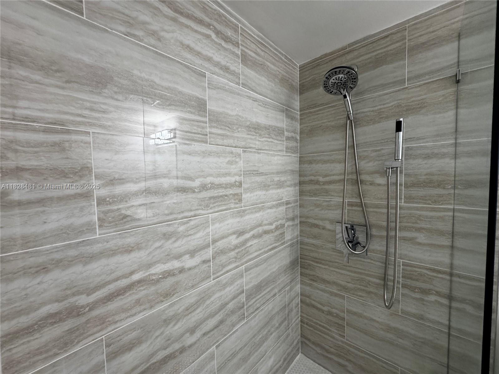 VILLAGES OF ORIOLE ABBEY - Residential