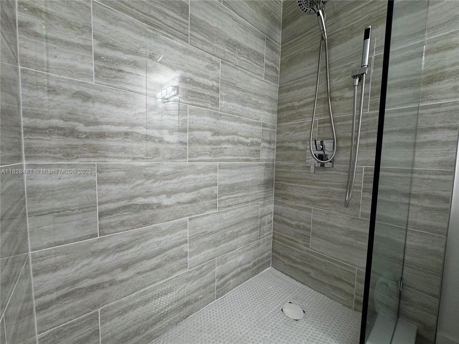 VILLAGES OF ORIOLE ABBEY - Residential