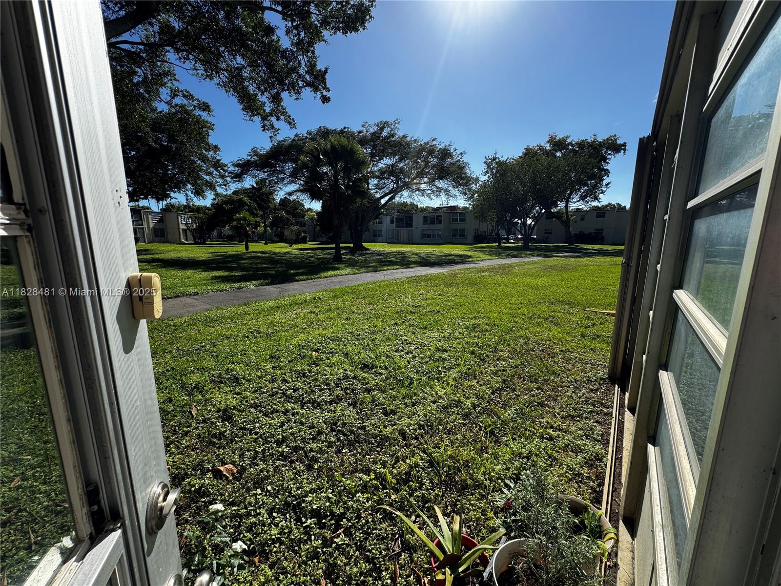 VILLAGES OF ORIOLE ABBEY - Residential