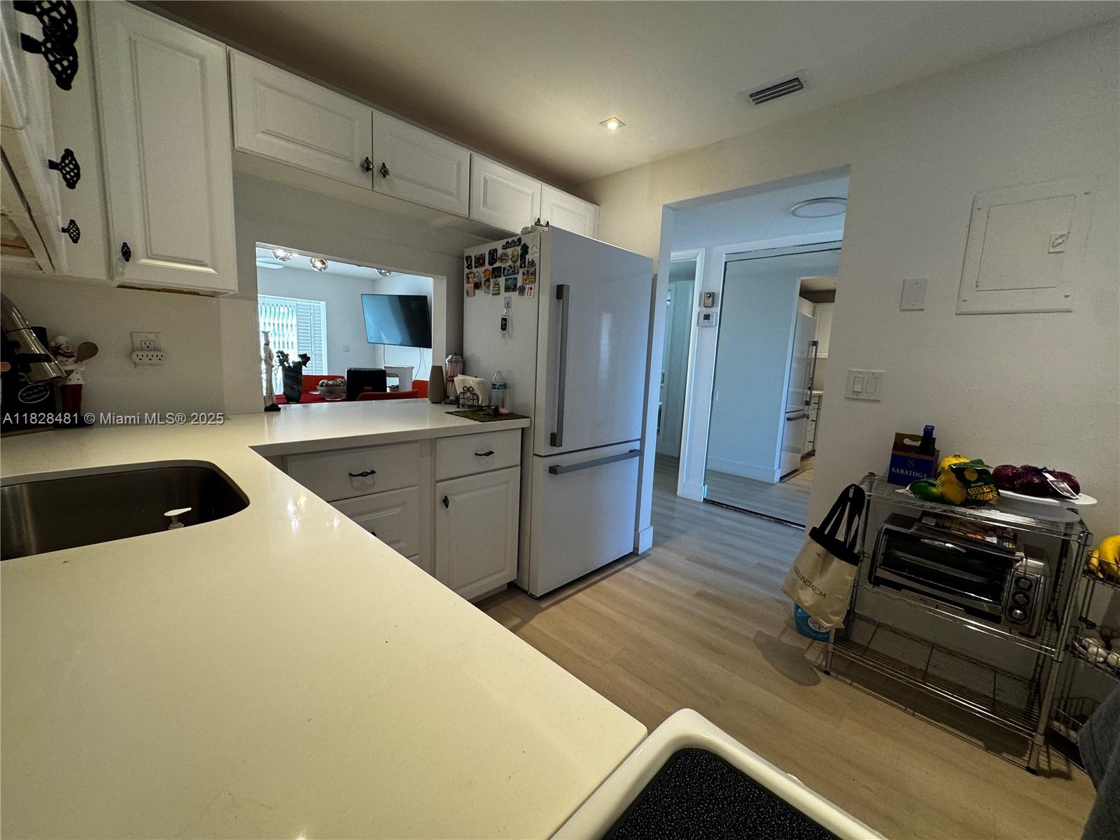 VILLAGES OF ORIOLE ABBEY - Residential