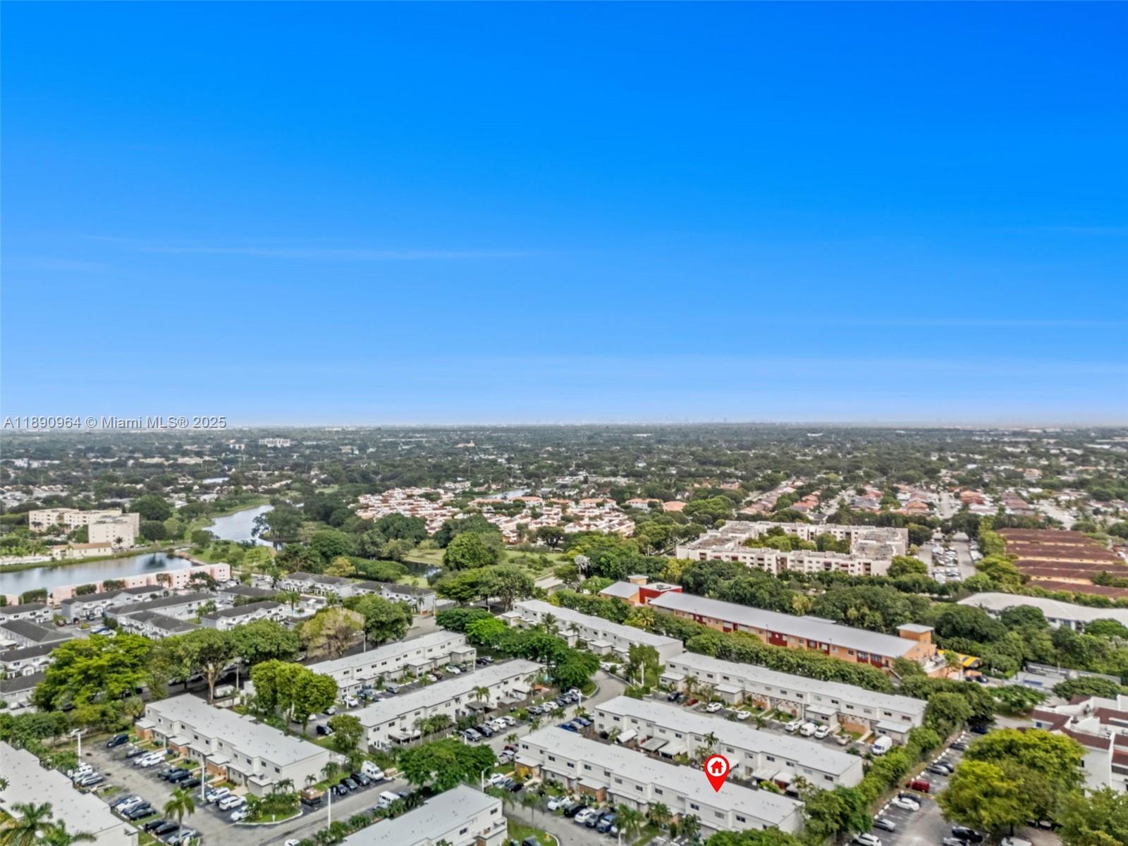 CORNERS KENDALL LAKES - Residential