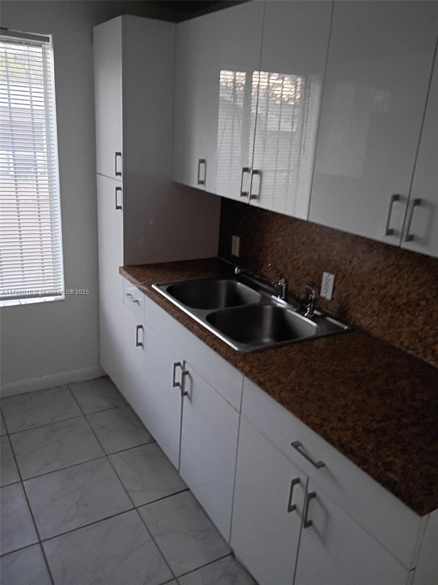 Rental Property at Address Not Disclosed, Miami, Broward County, Florida - Bedrooms: 1 
Bathrooms: 1  - $1,702 MO.