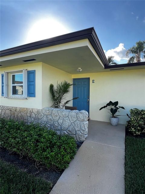 Photo of 2844 Crosley Dr E #E, West Palm Beach, FL 33415 (MLS # A11905914)