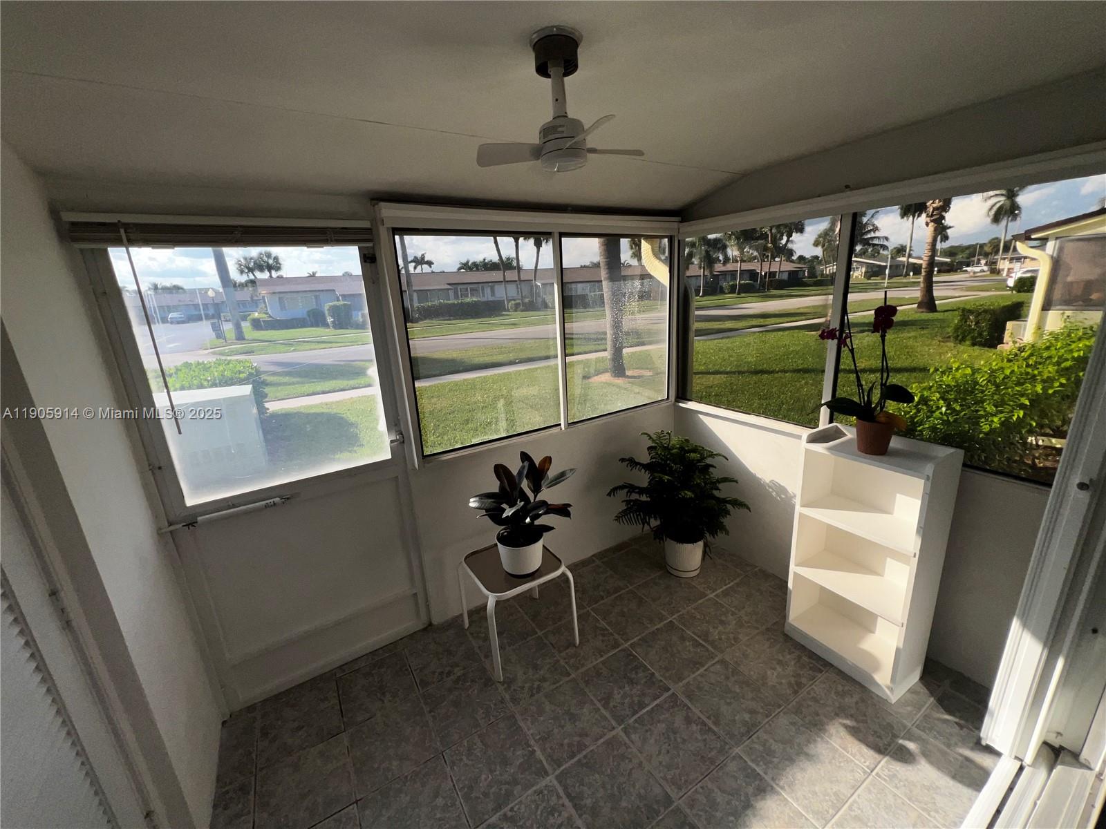 CRESTHAVEN VILLAS 14 COND - Residential