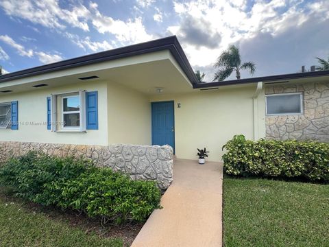 PALM BEACH COUNTY FLORIDA COMING SOON LISTINGS 2844 E Crosley Dr E E West Palm Beach FL 33415