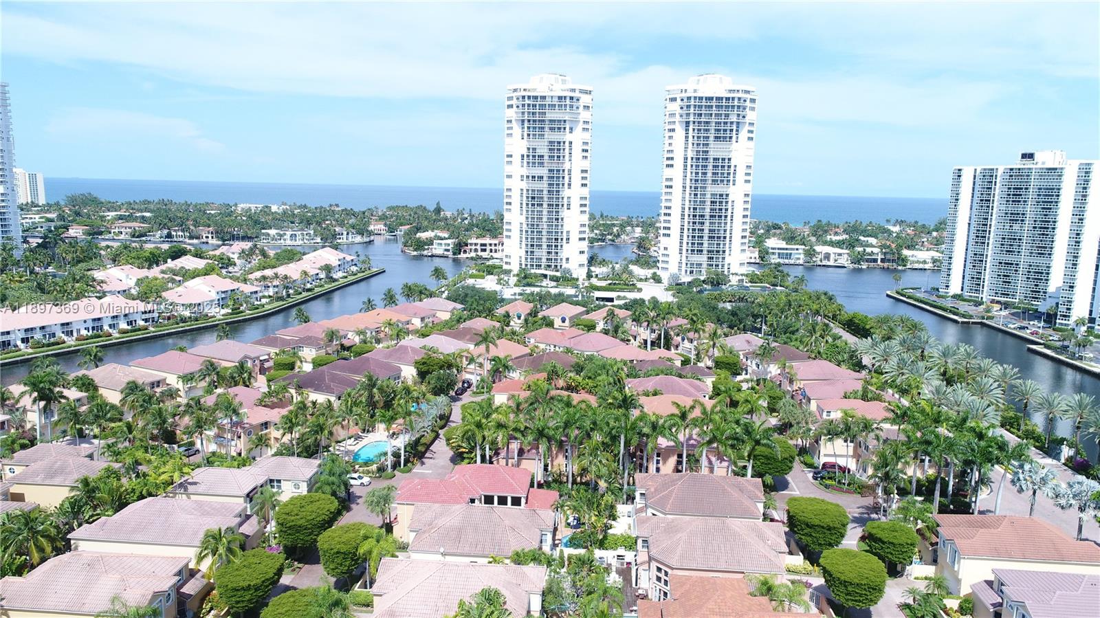 3699 NE 208th Ter, Aventura, FL, 33180/$2,295,000 4 3699 NE 208th Ter