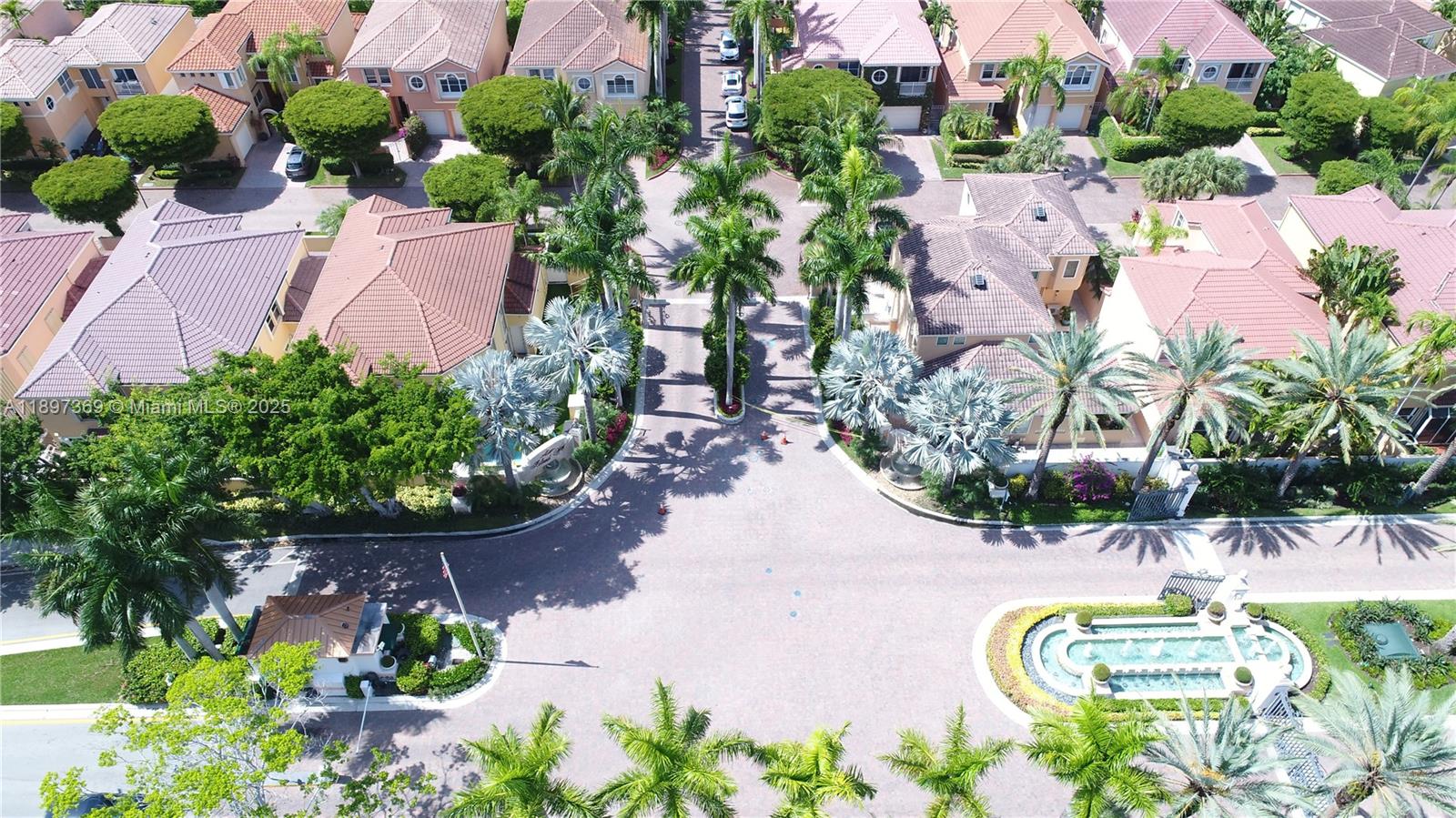 3699 NE 208th Ter, Aventura, FL, 33180/$2,295,000 2 3699 NE 208th Ter