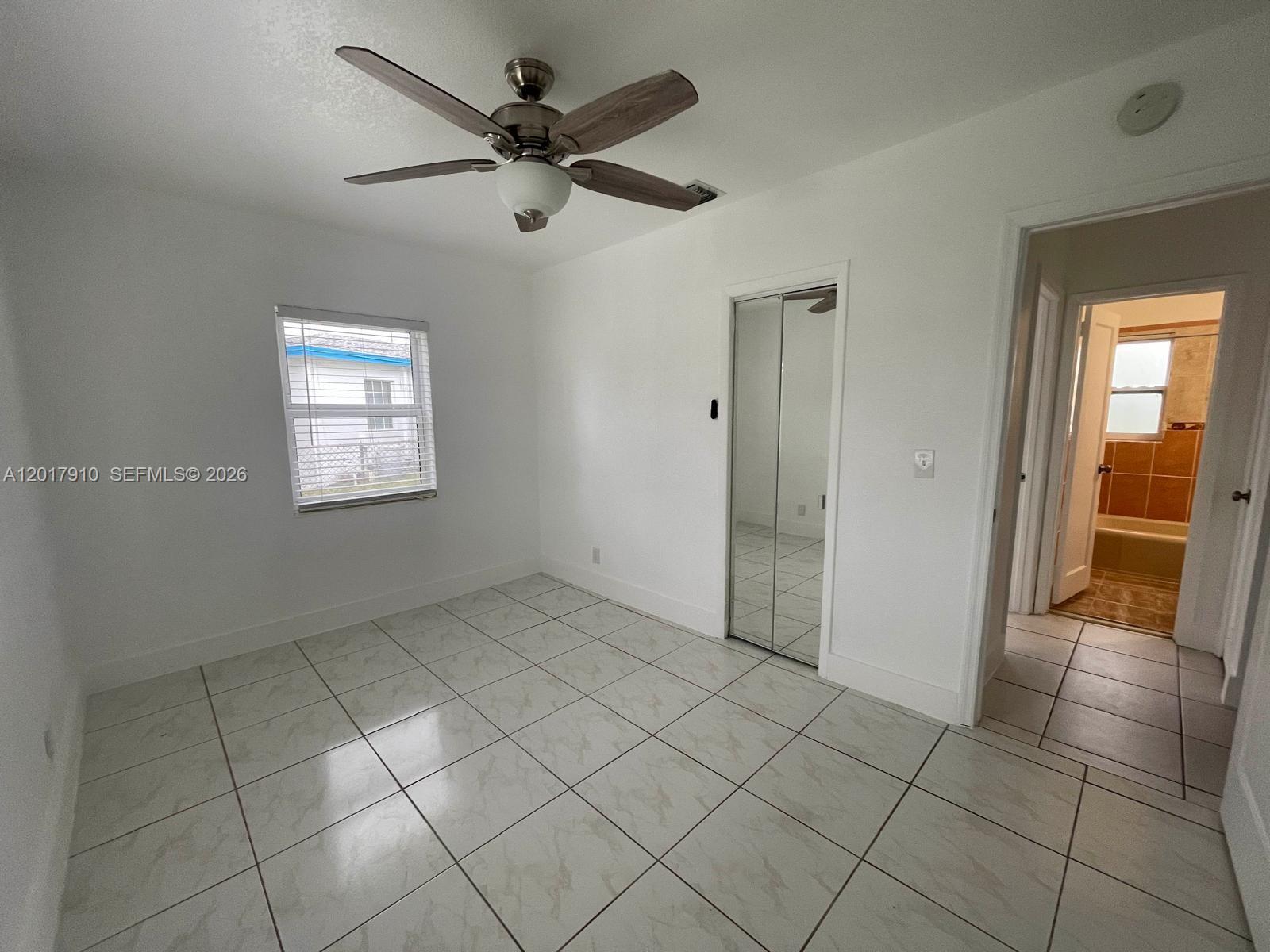 1011 Avenue F 0