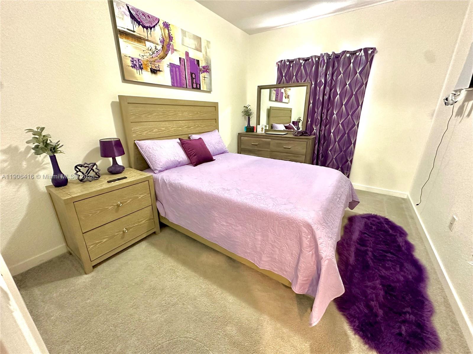 TROPICAL BREEZE TOWNHOUSE - Residential