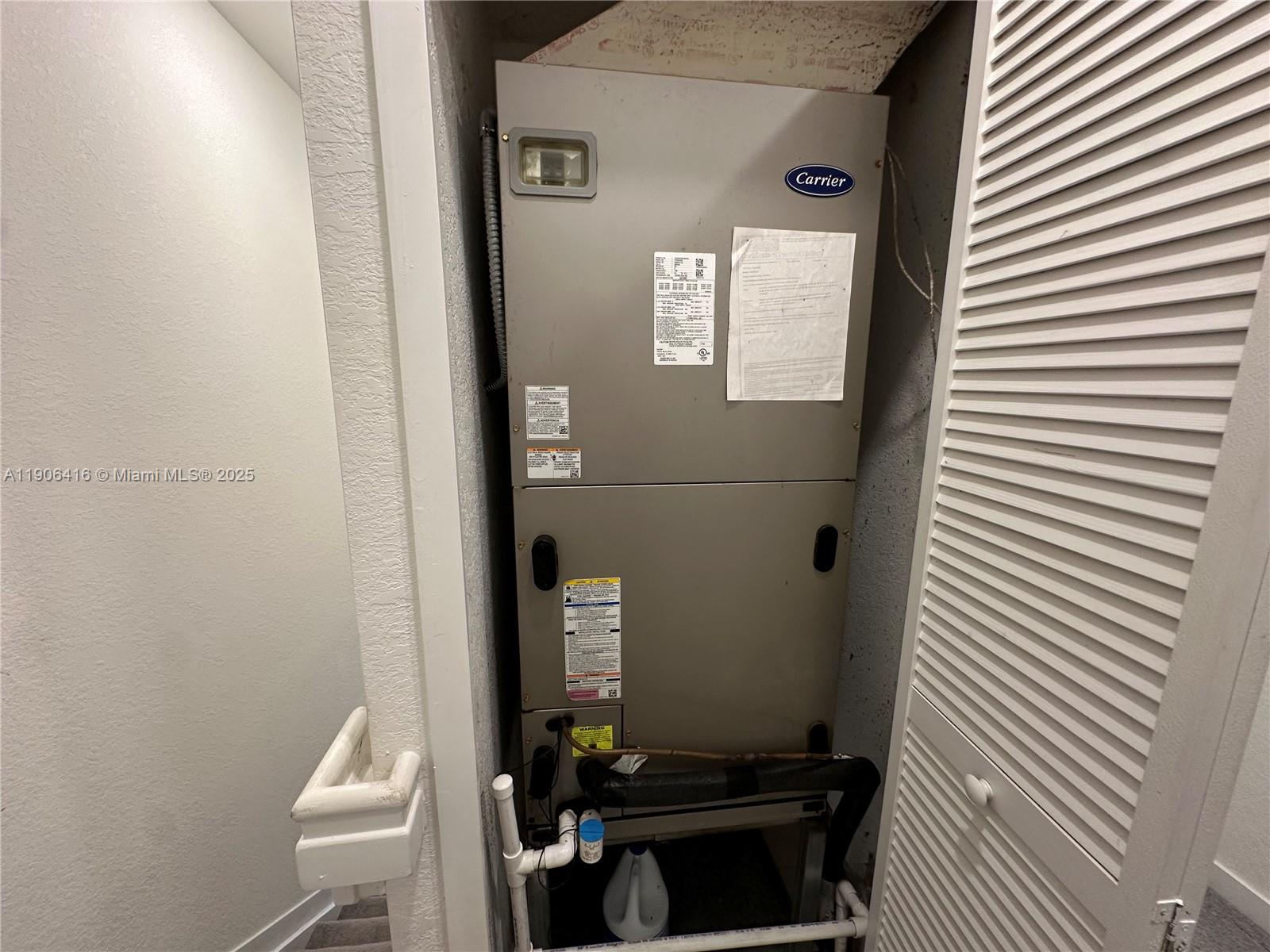 TROPICAL BREEZE TOWNHOUSE - Residential